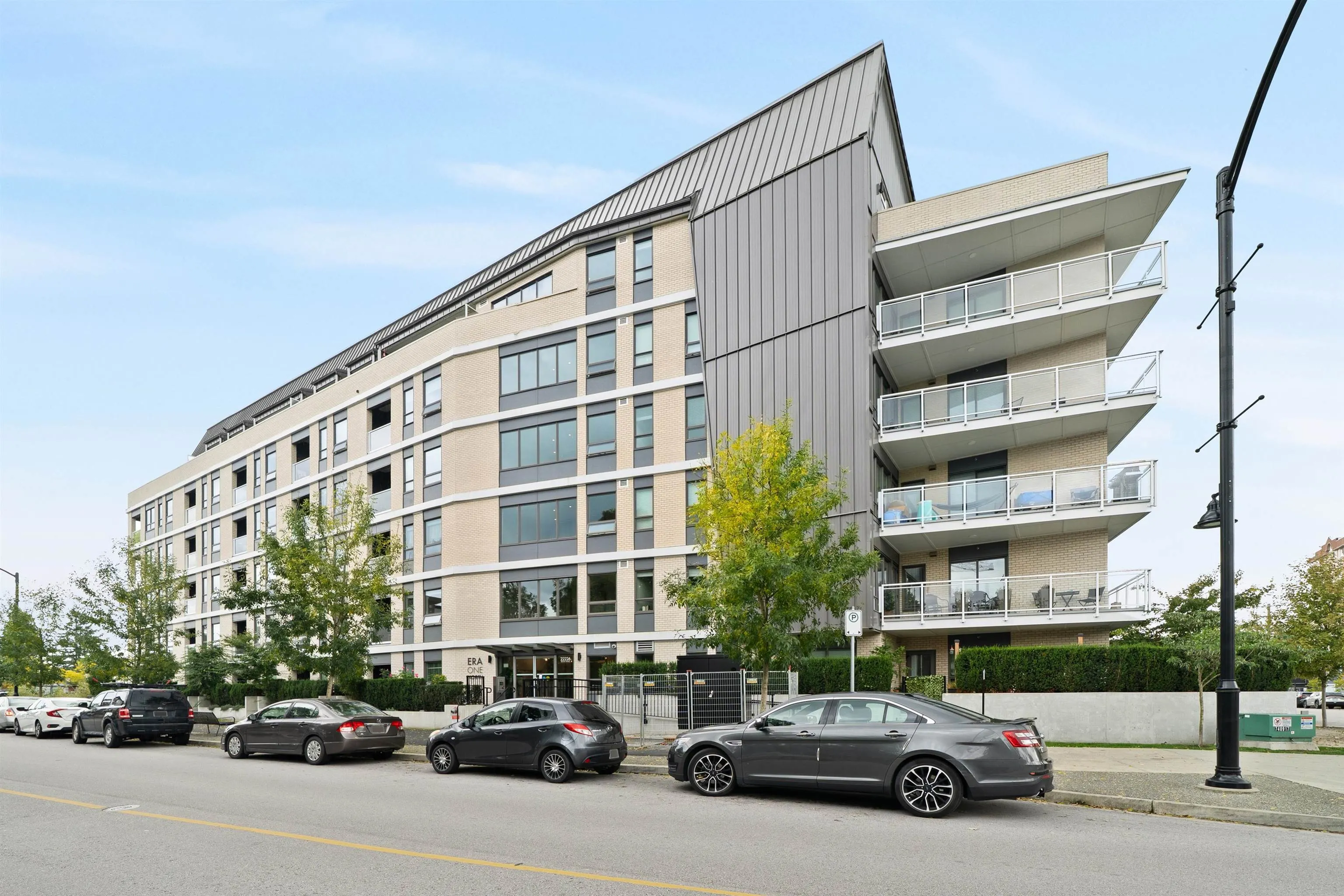 201 22226 Brown Avenue