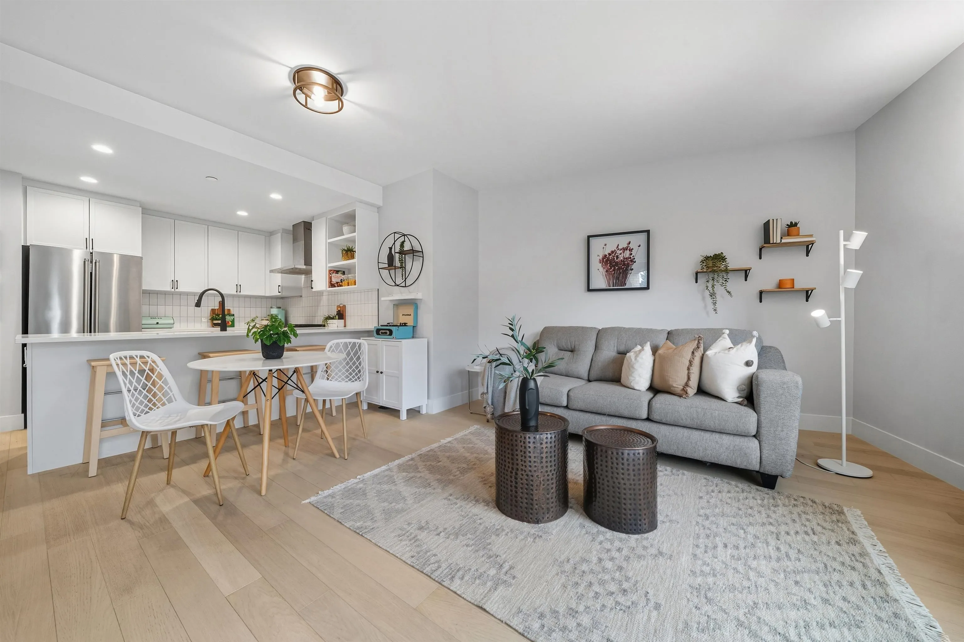 201 22226 Brown Avenue