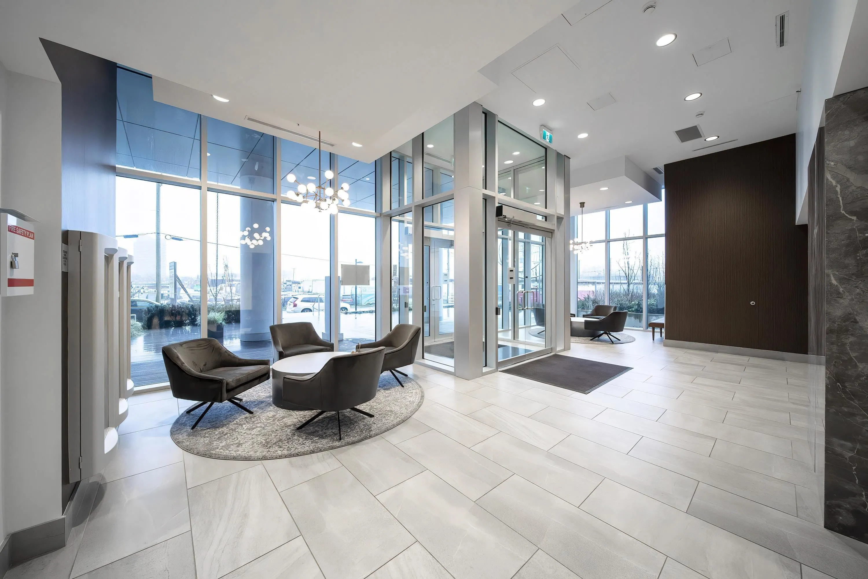 1604 2351 Beta Avenue