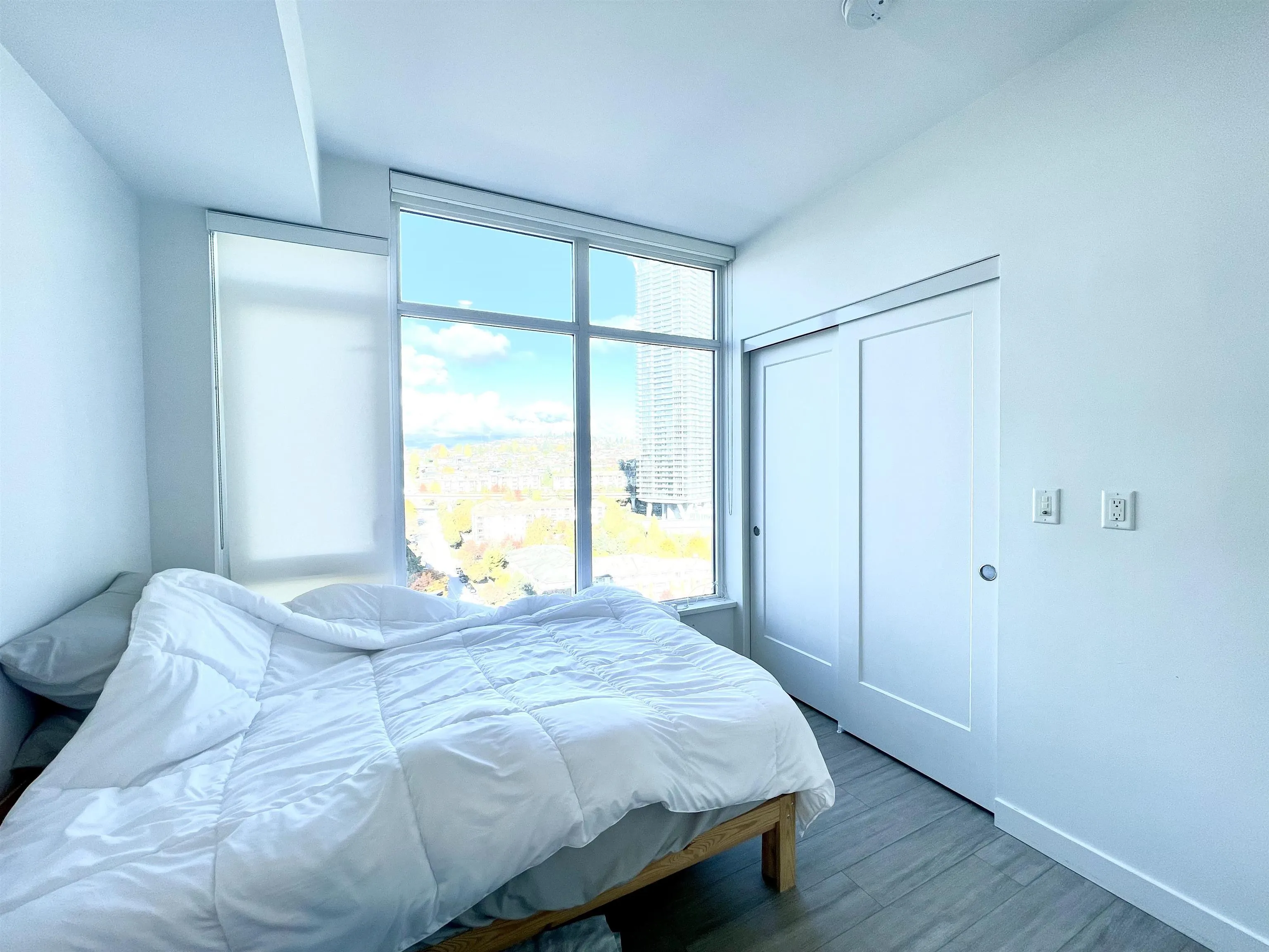 1604 2351 Beta Avenue