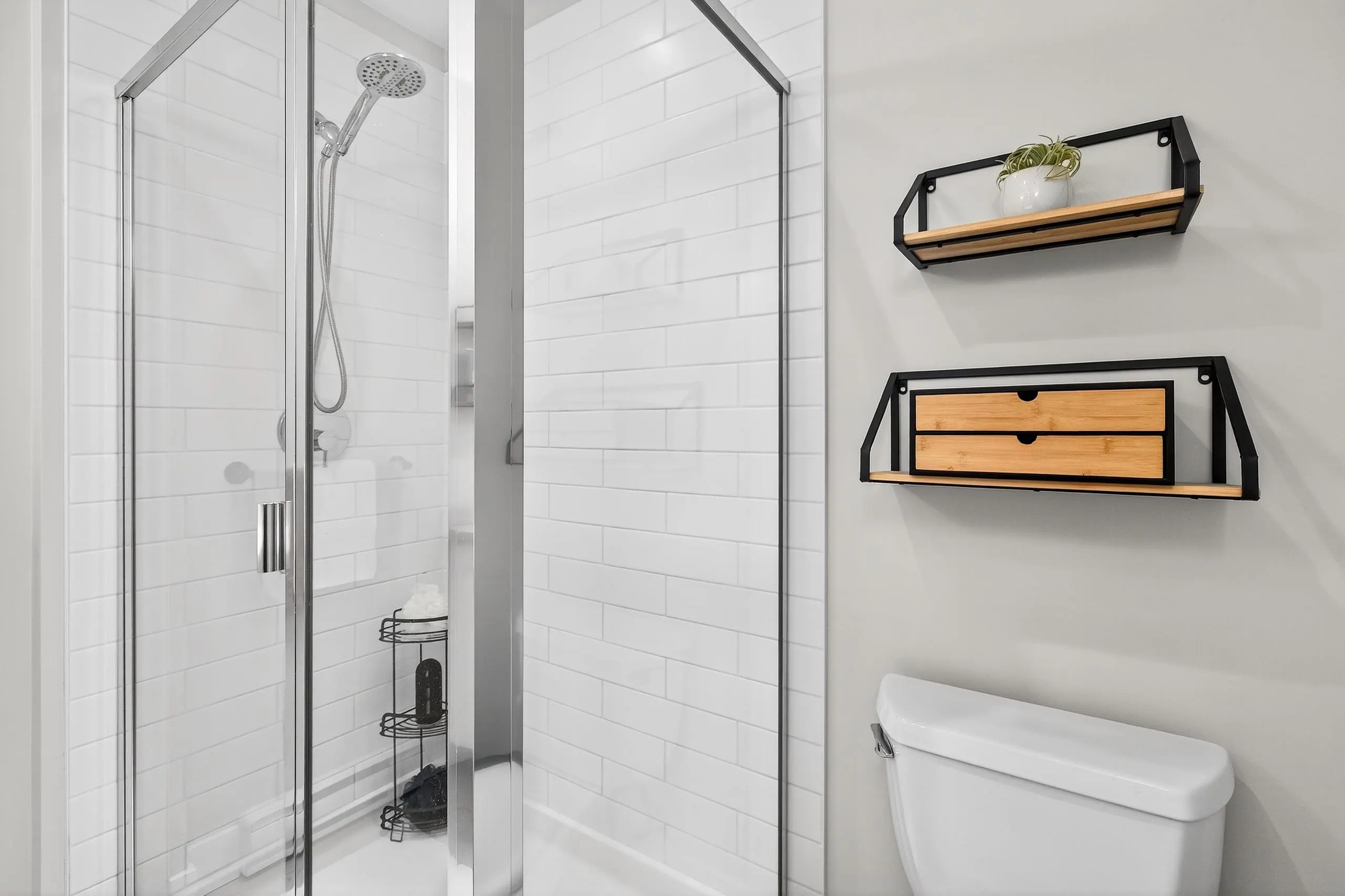 153 2501 161a Street