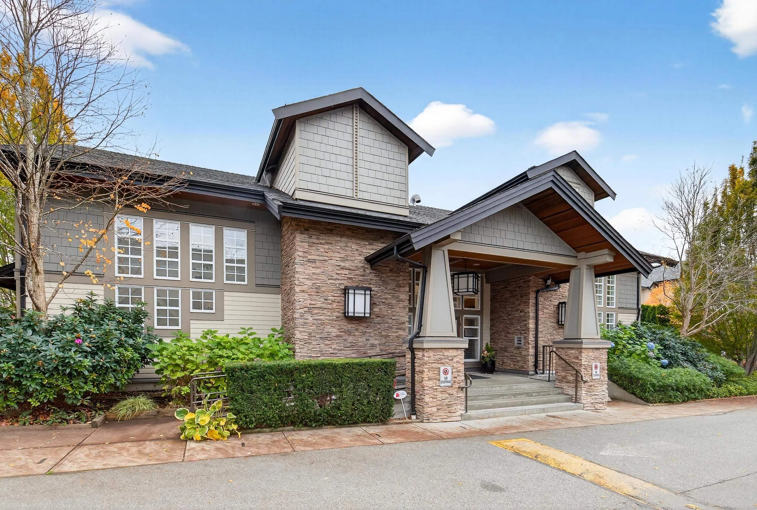 153 2501 161a Street