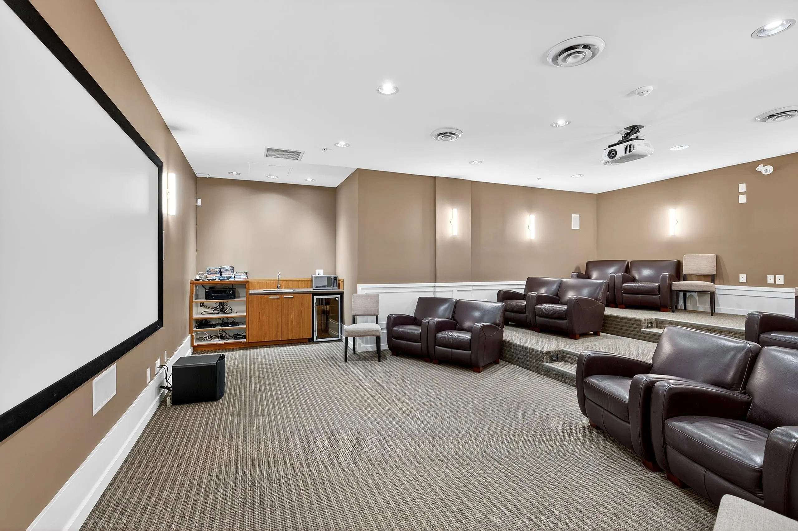 153 2501 161a Street