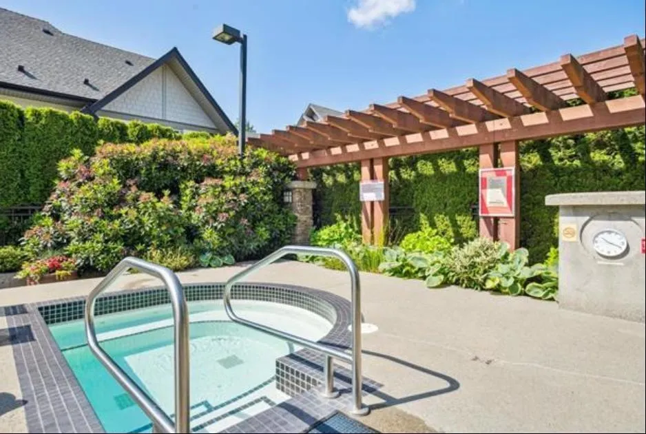 153 2501 161a Street