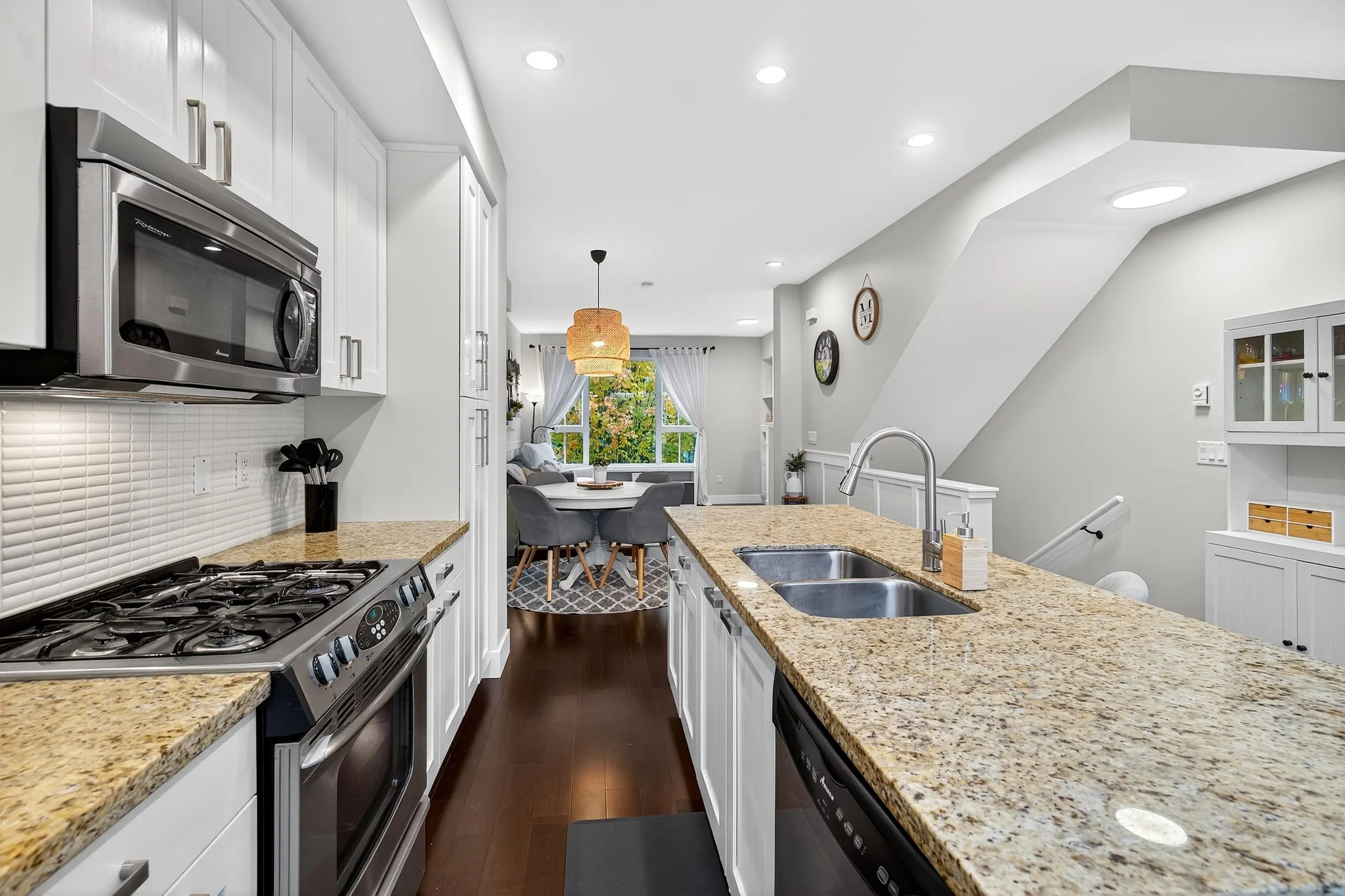 153 2501 161a Street