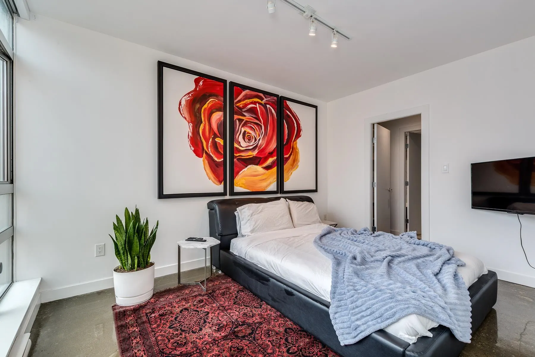 714 221 Union Street