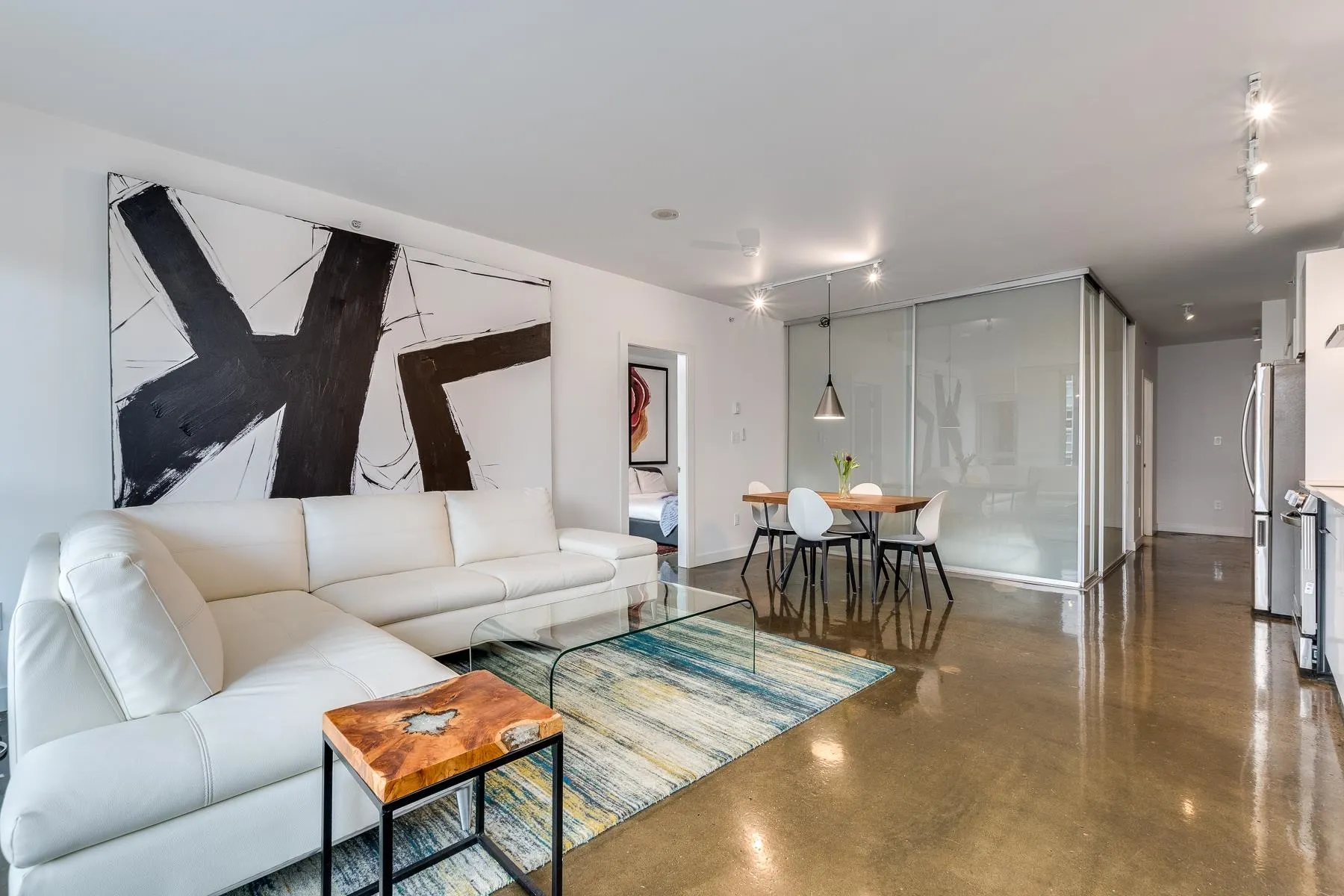 714 221 Union Street