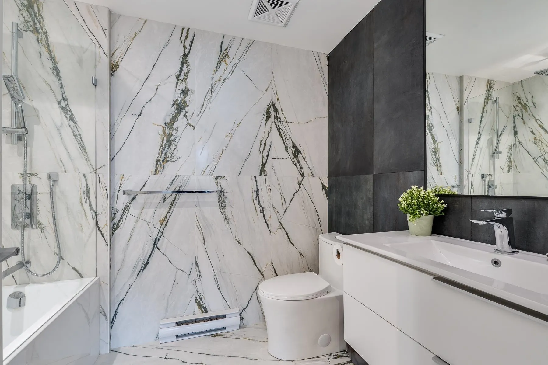 714 221 Union Street