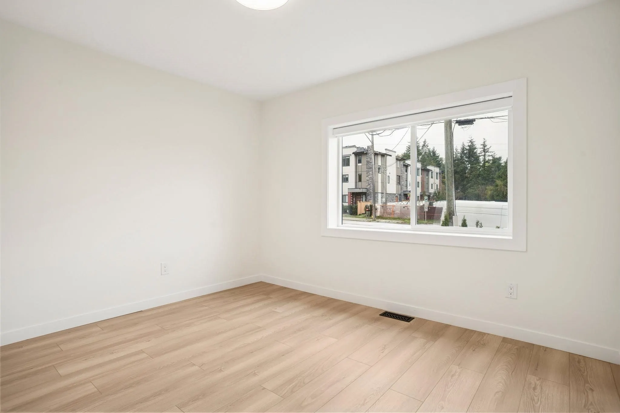 15962 North Bluff Road