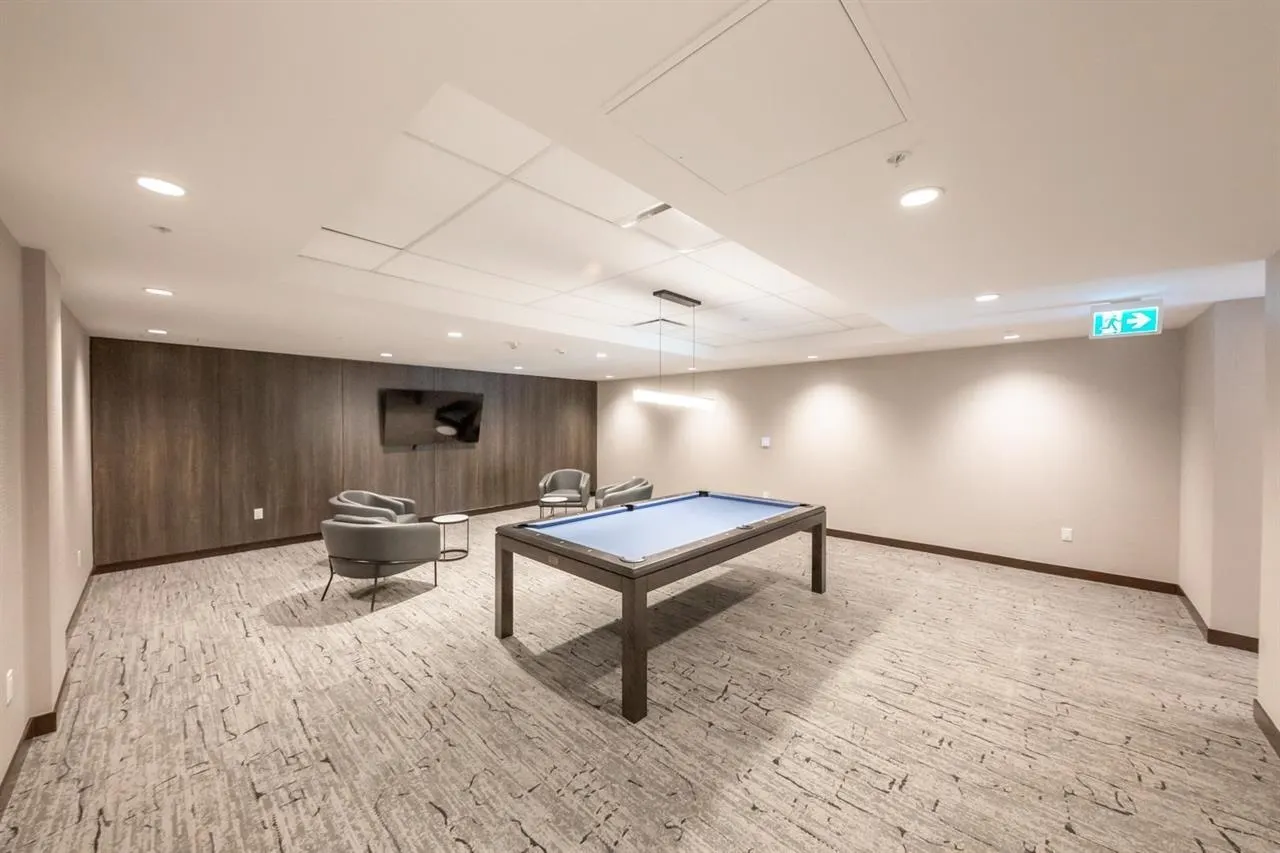 1401 1501 Foster Street