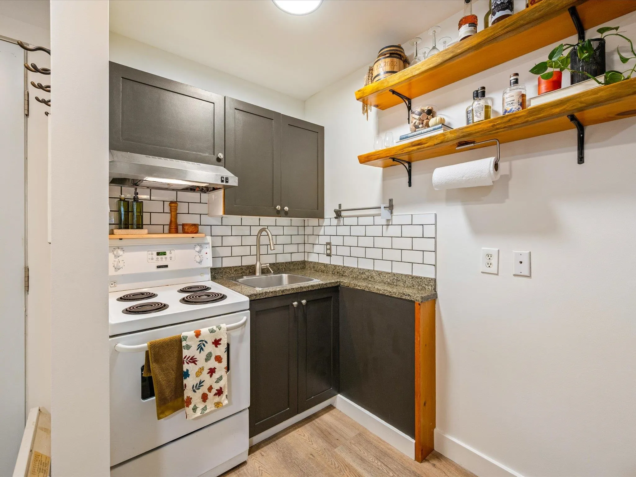 9 2101 Whistler Road