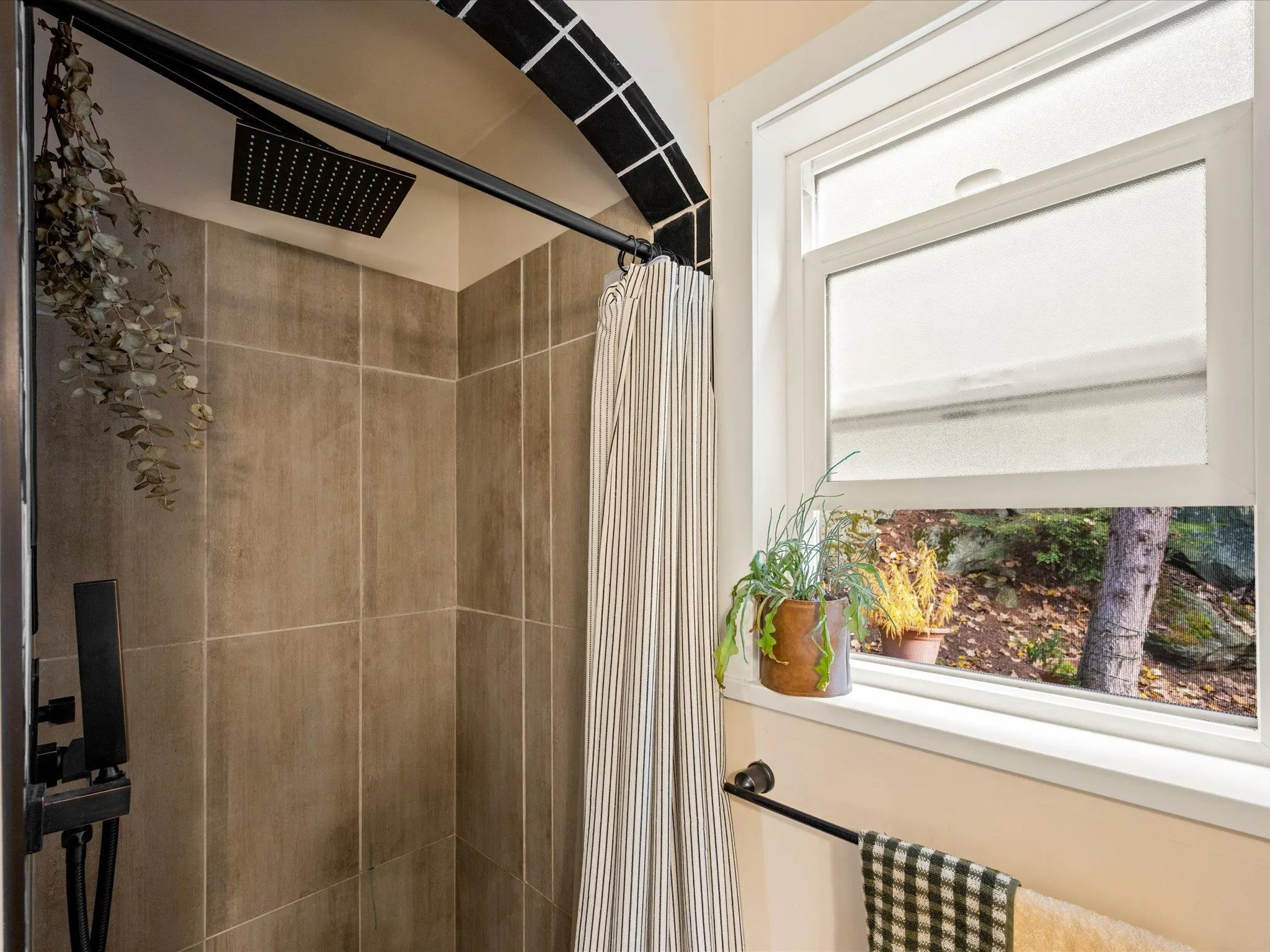 9 2101 Whistler Road