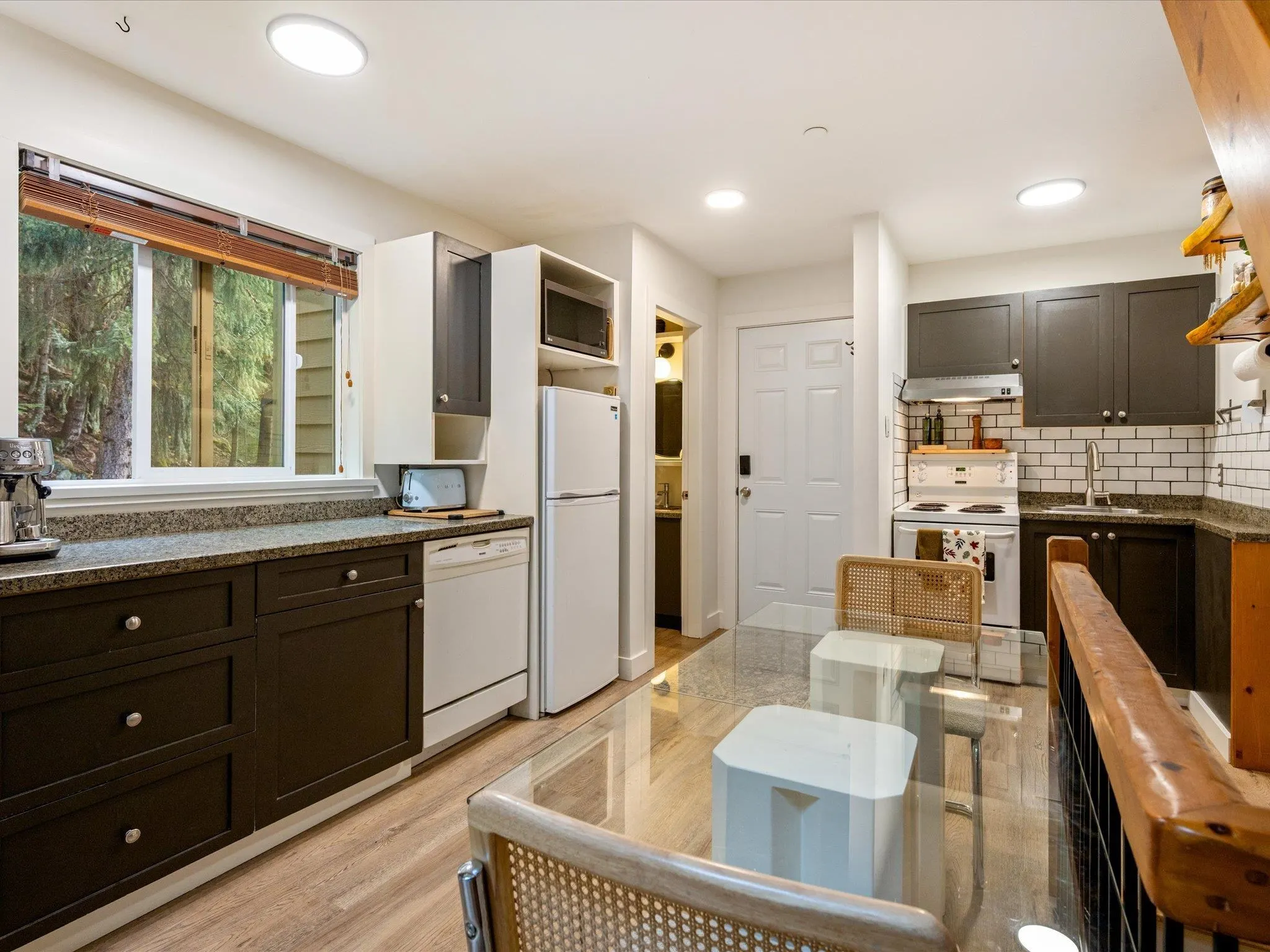 9 2101 Whistler Road