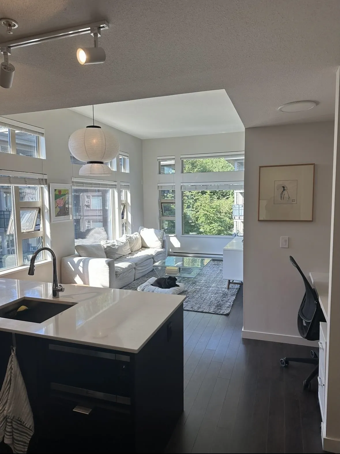 410 1673 Lloyd Avenue