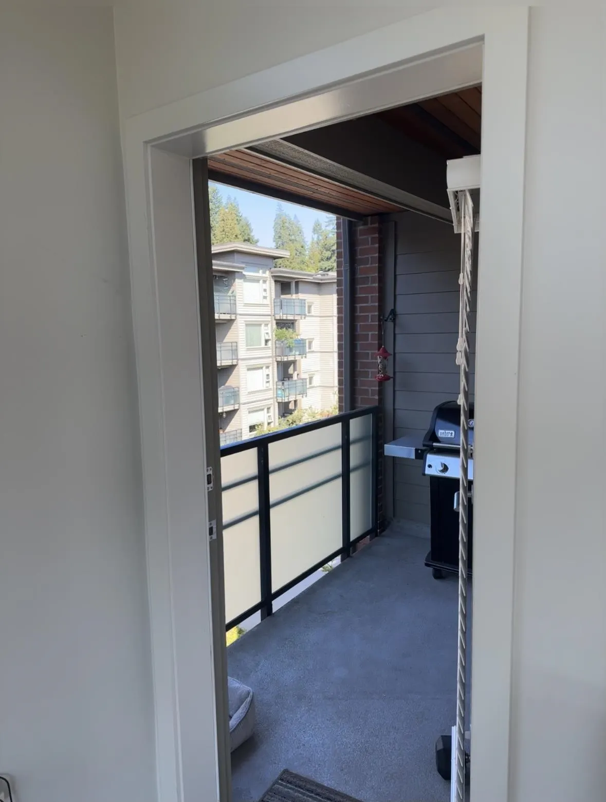 410 1673 Lloyd Avenue