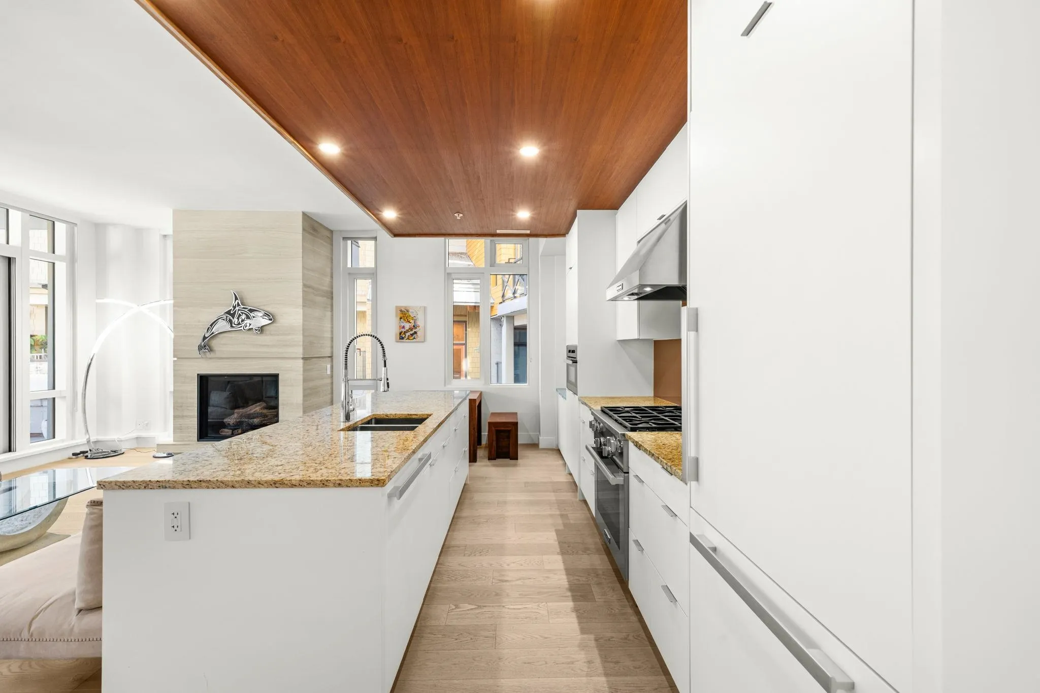 203 6697 Nelson Avenue