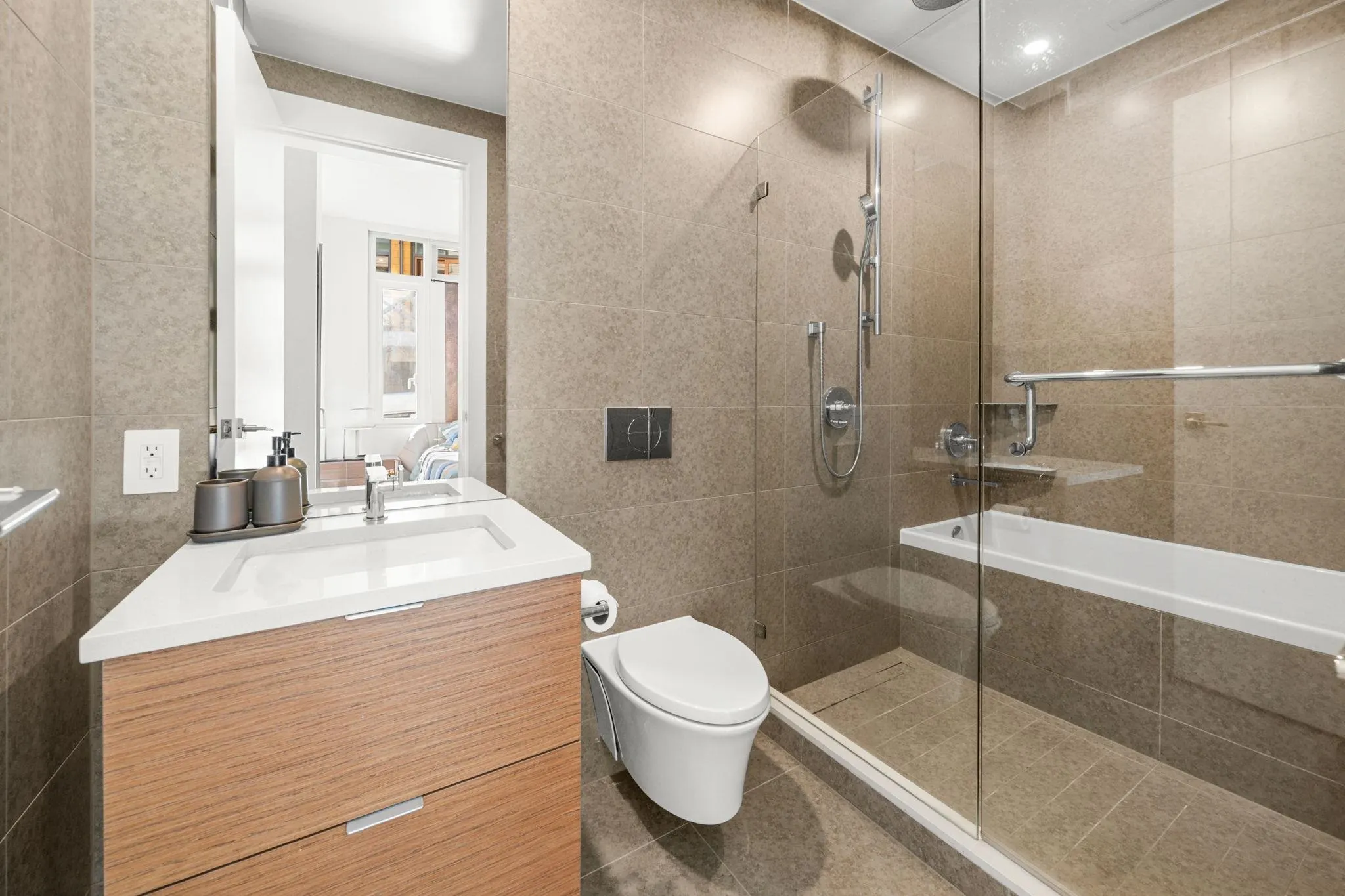 203 6697 Nelson Avenue