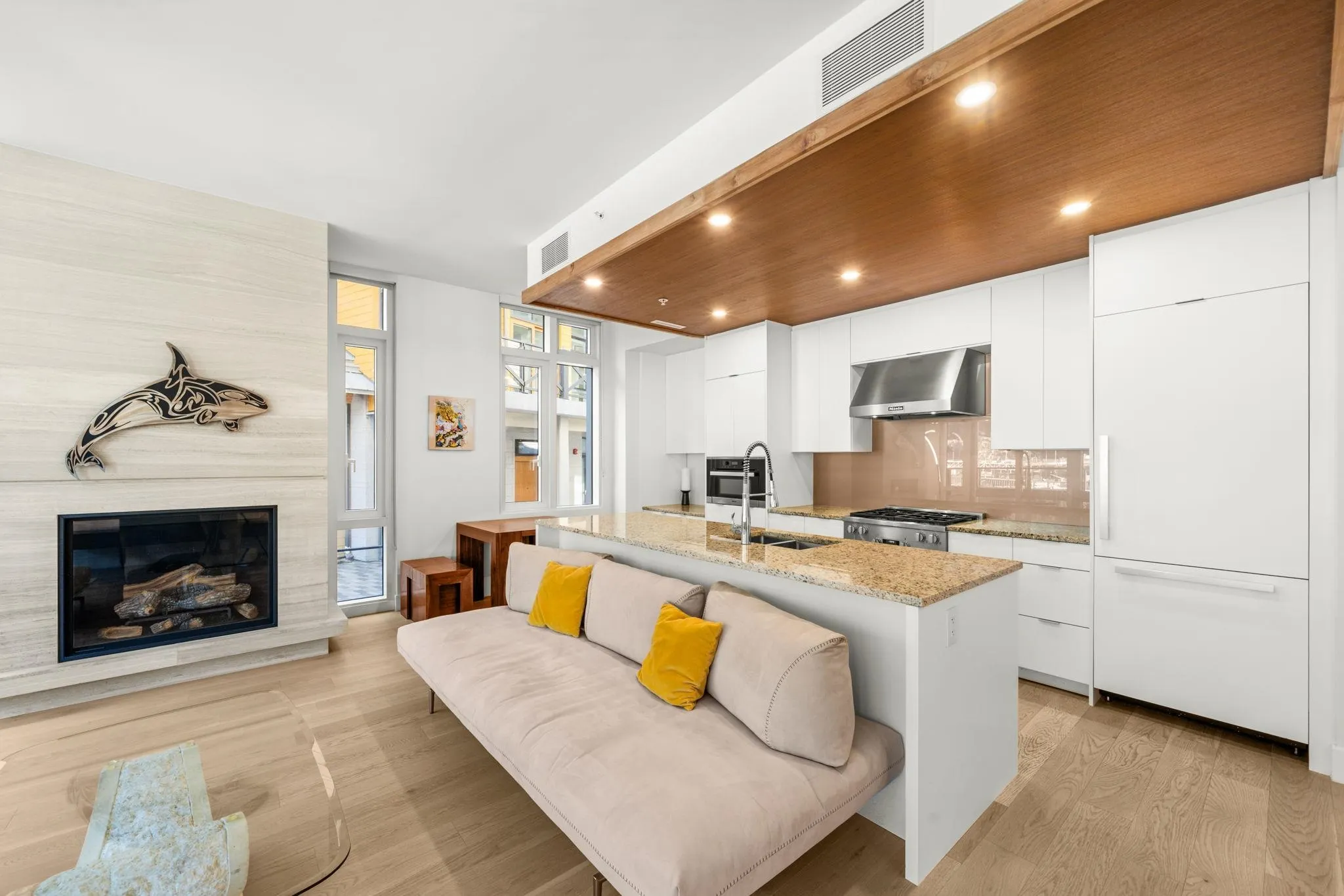 203 6697 Nelson Avenue