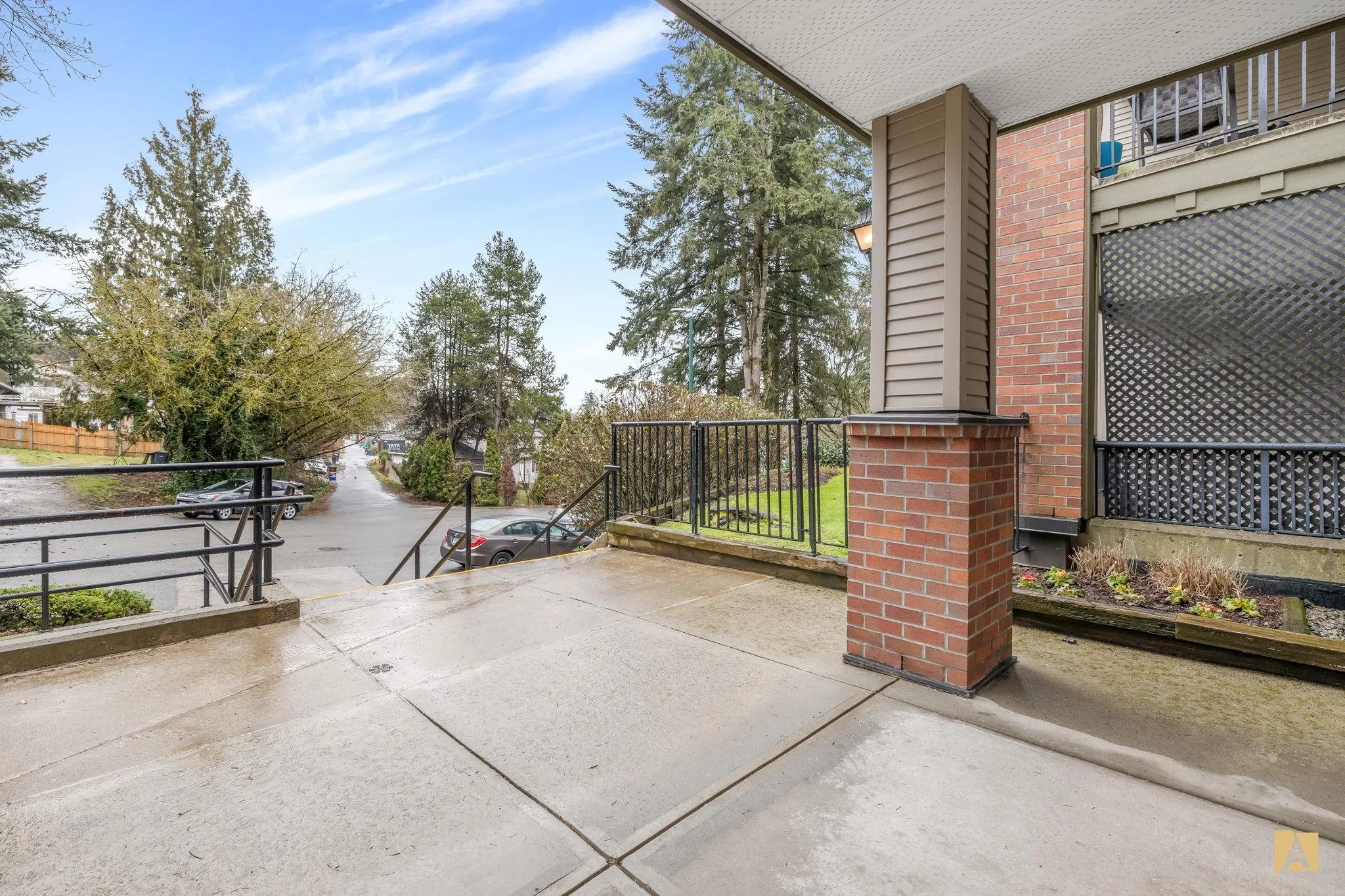 415 1591 Booth Avenue