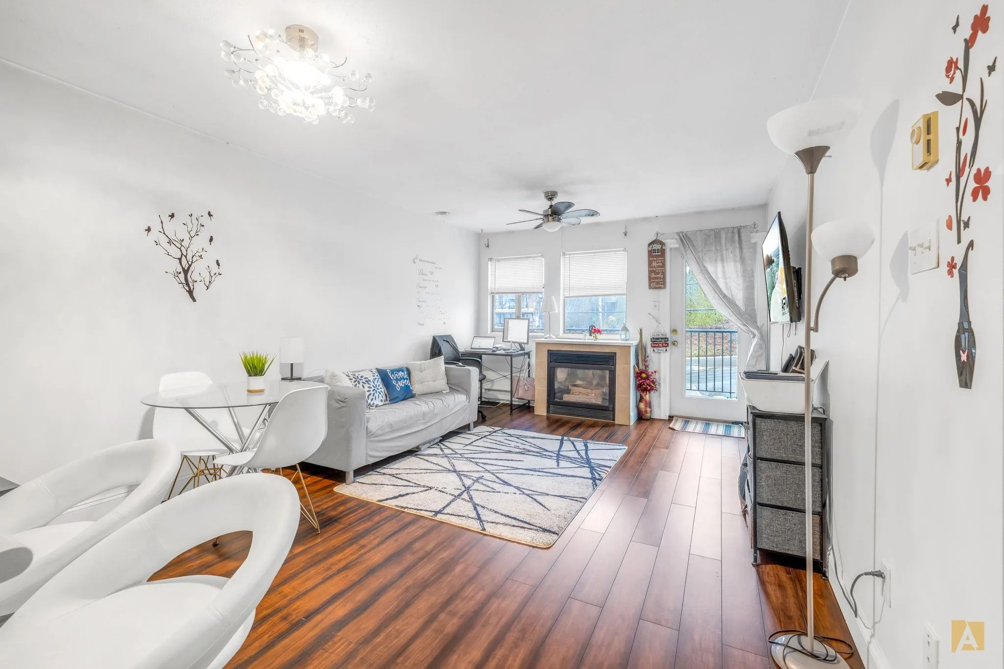 415 1591 Booth Avenue