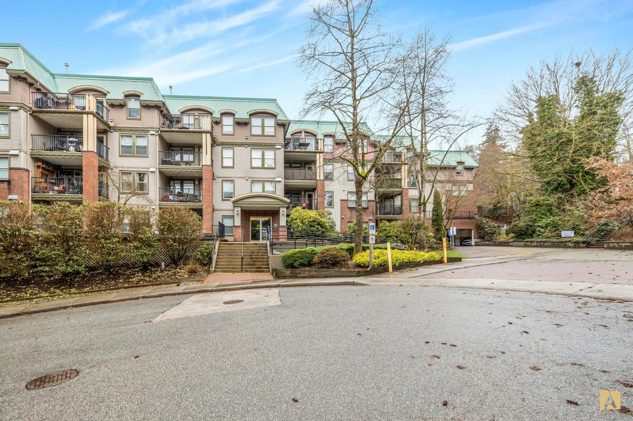 415 1591 Booth Avenue