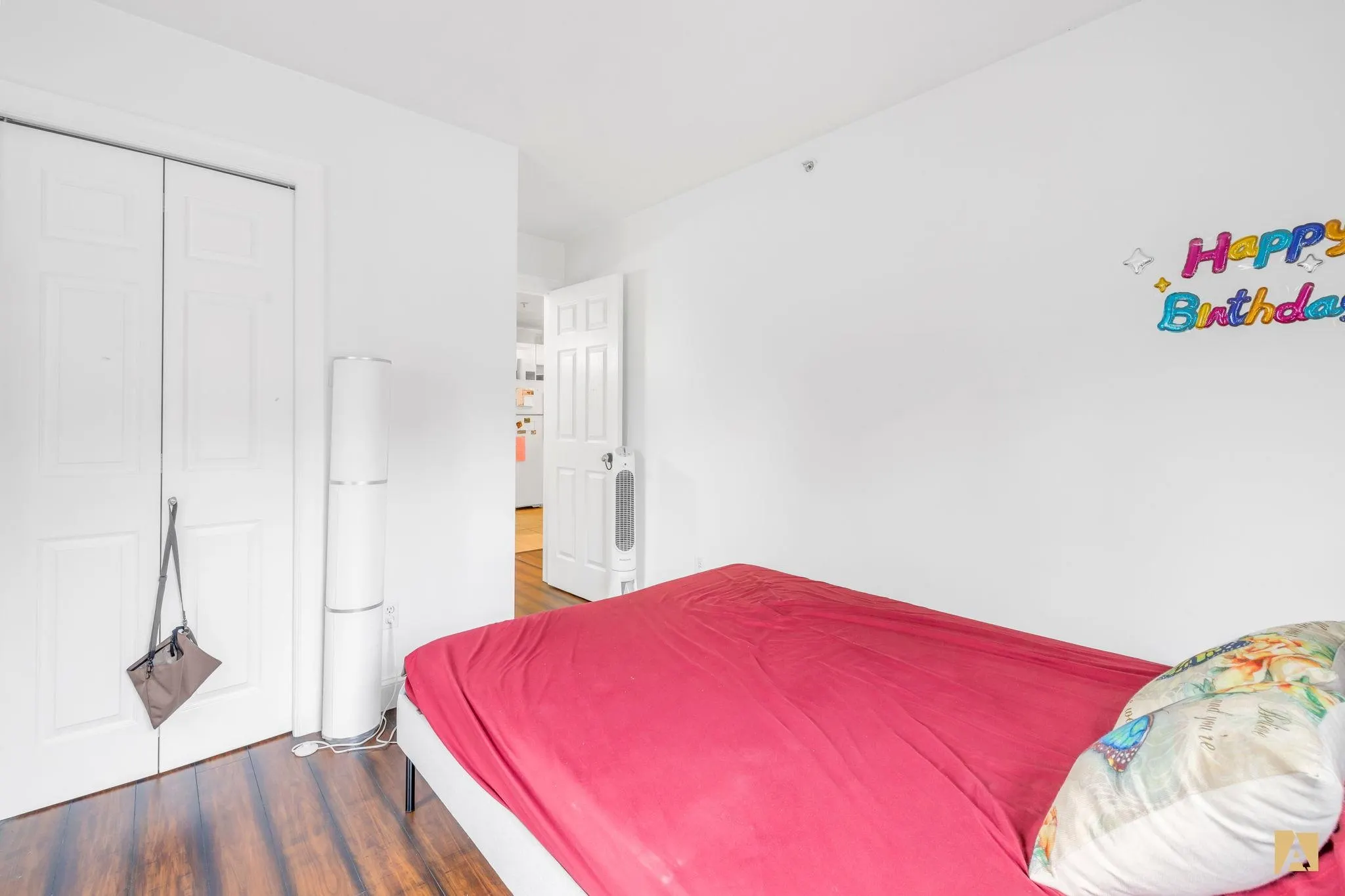 415 1591 Booth Avenue