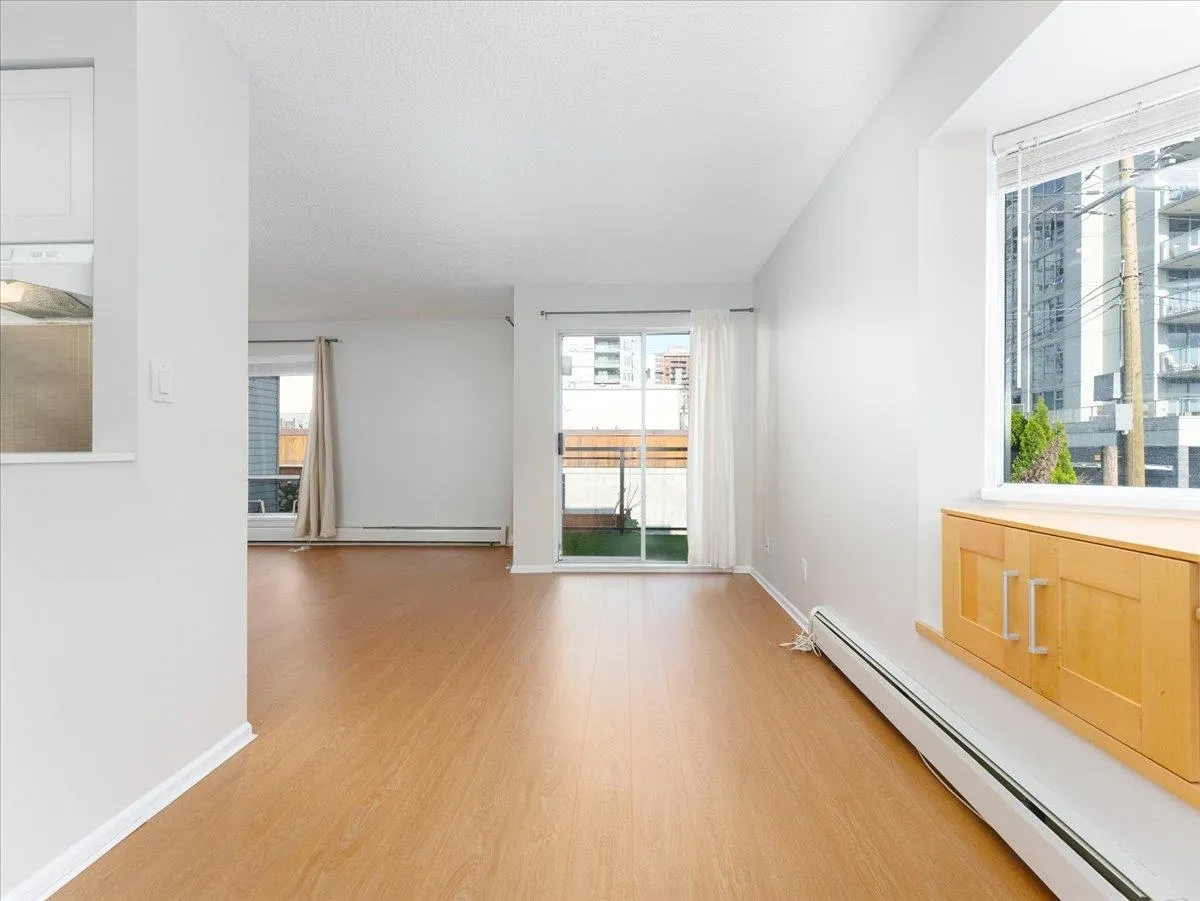 202 1550 Chesterfield Avenue