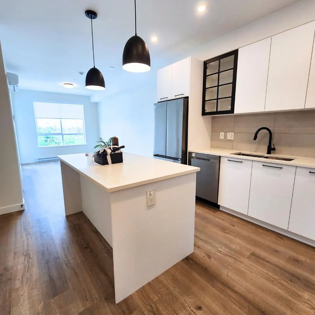 207 8117 200a Street