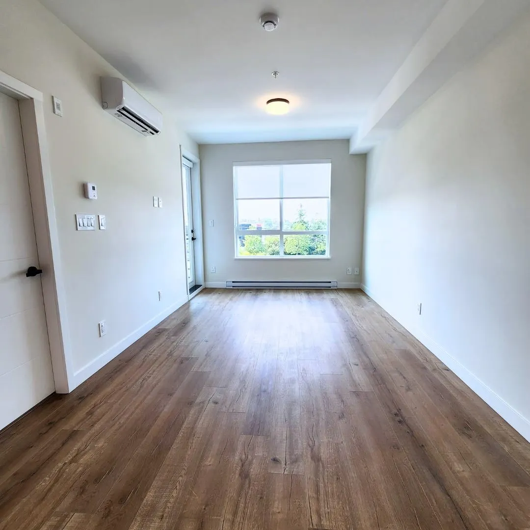 207 8117 200a Street