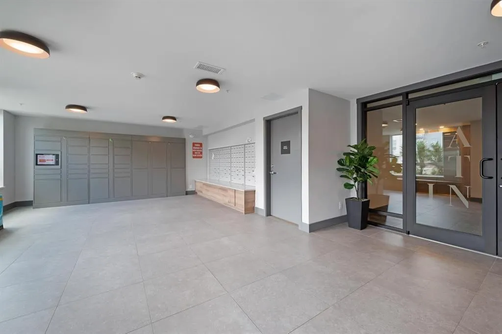 207 8117 200a Street