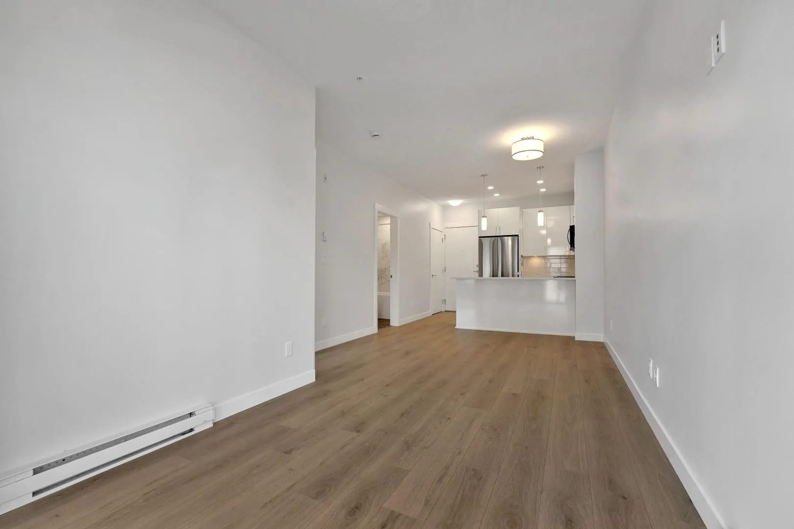 507 33886 Pine Street