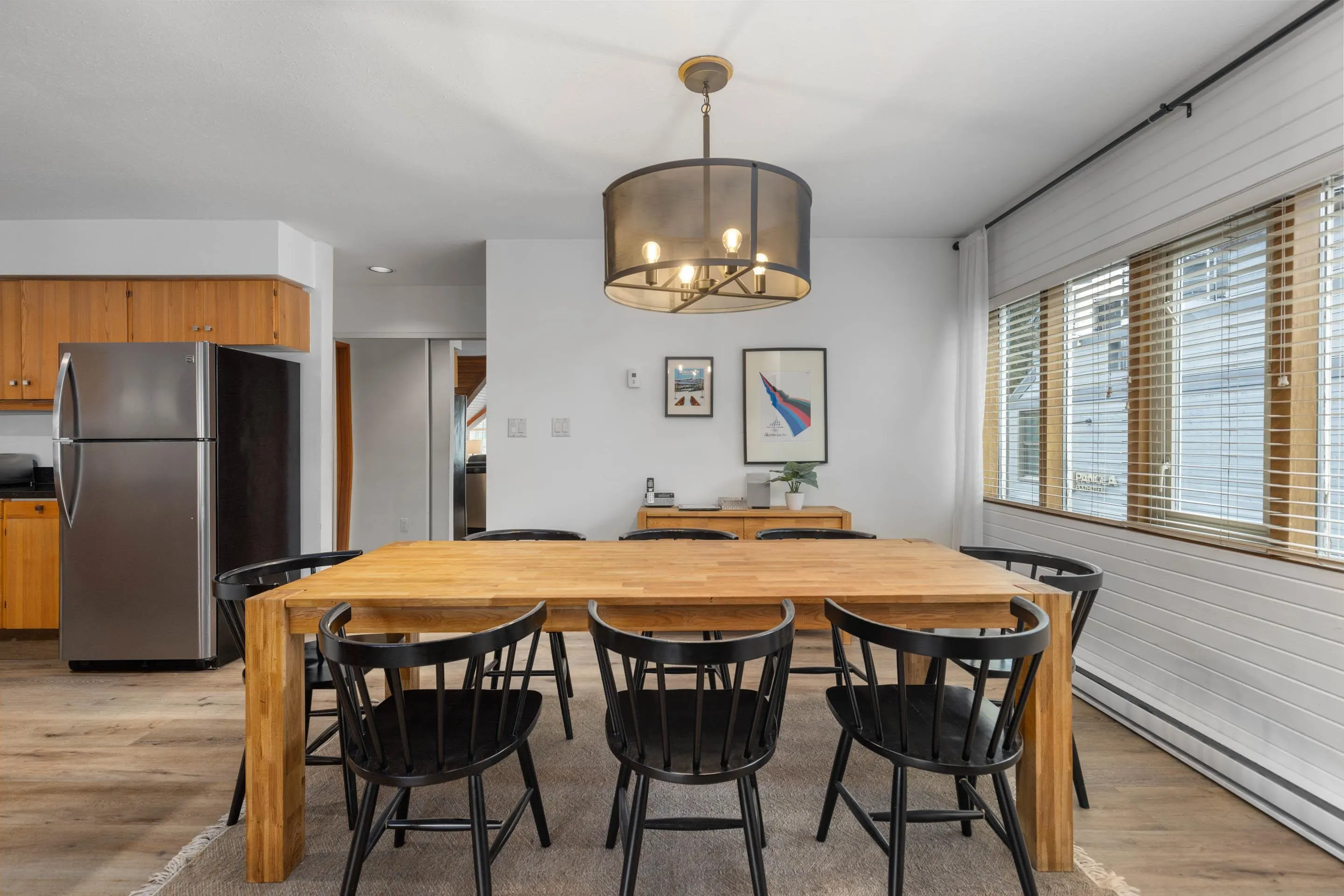 A 4324 Sunrise Alley