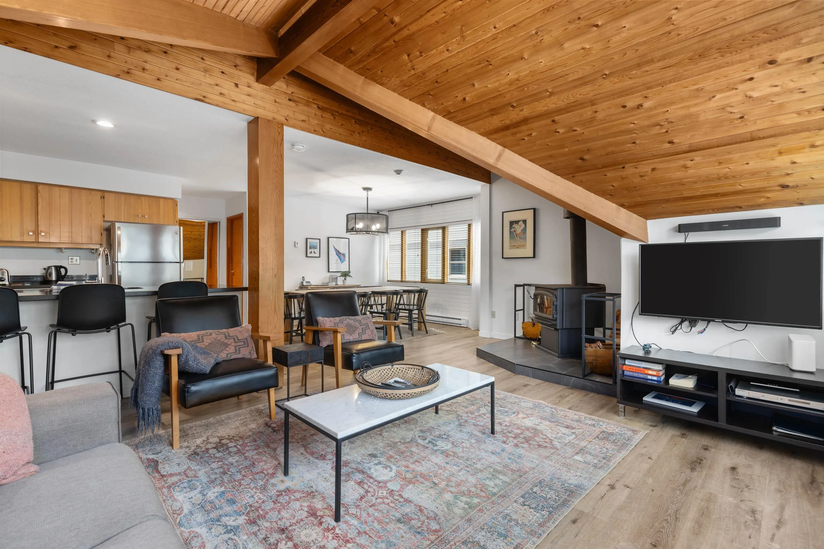 A 4324 Sunrise Alley