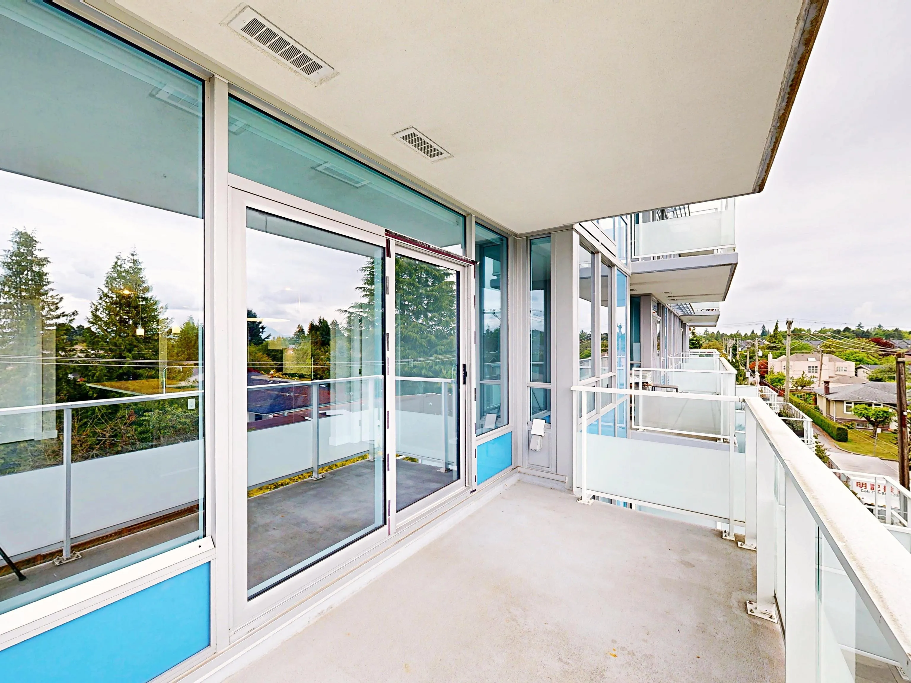 408 677 W 41st Avenue