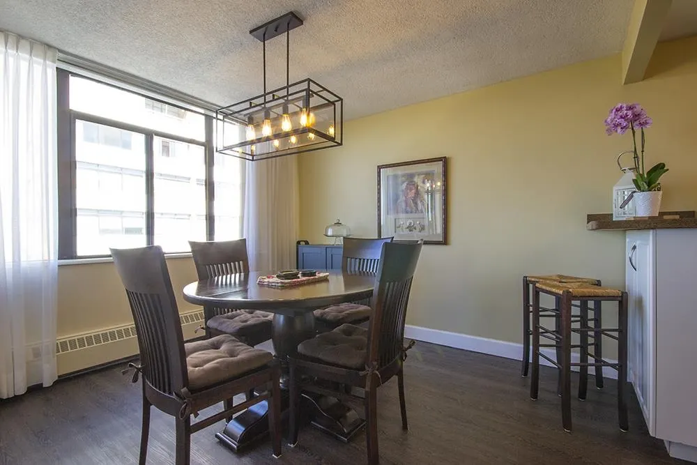 1004 6651 Minoru Boulevard