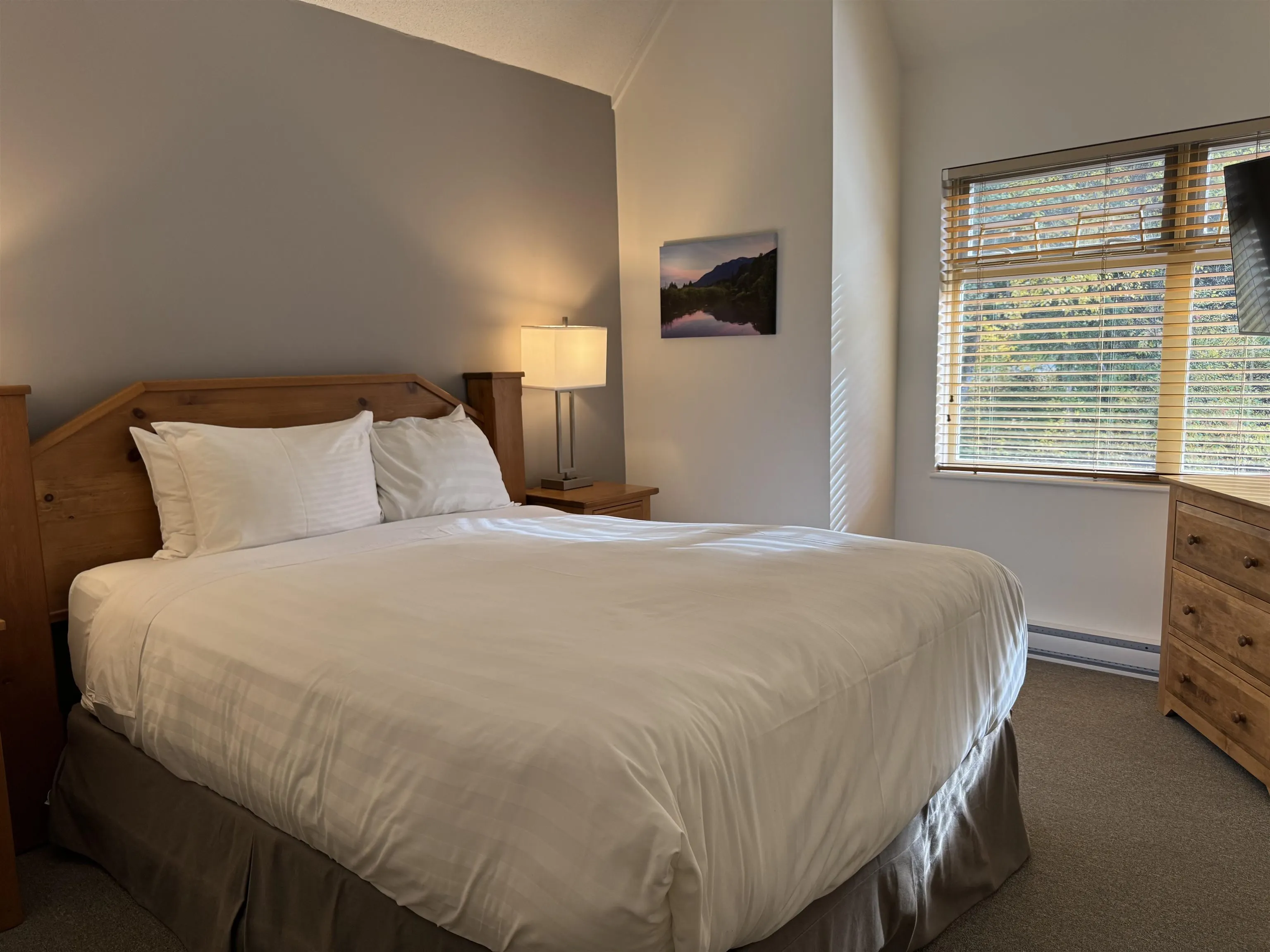 231 W7 2050 Lake Placid Road