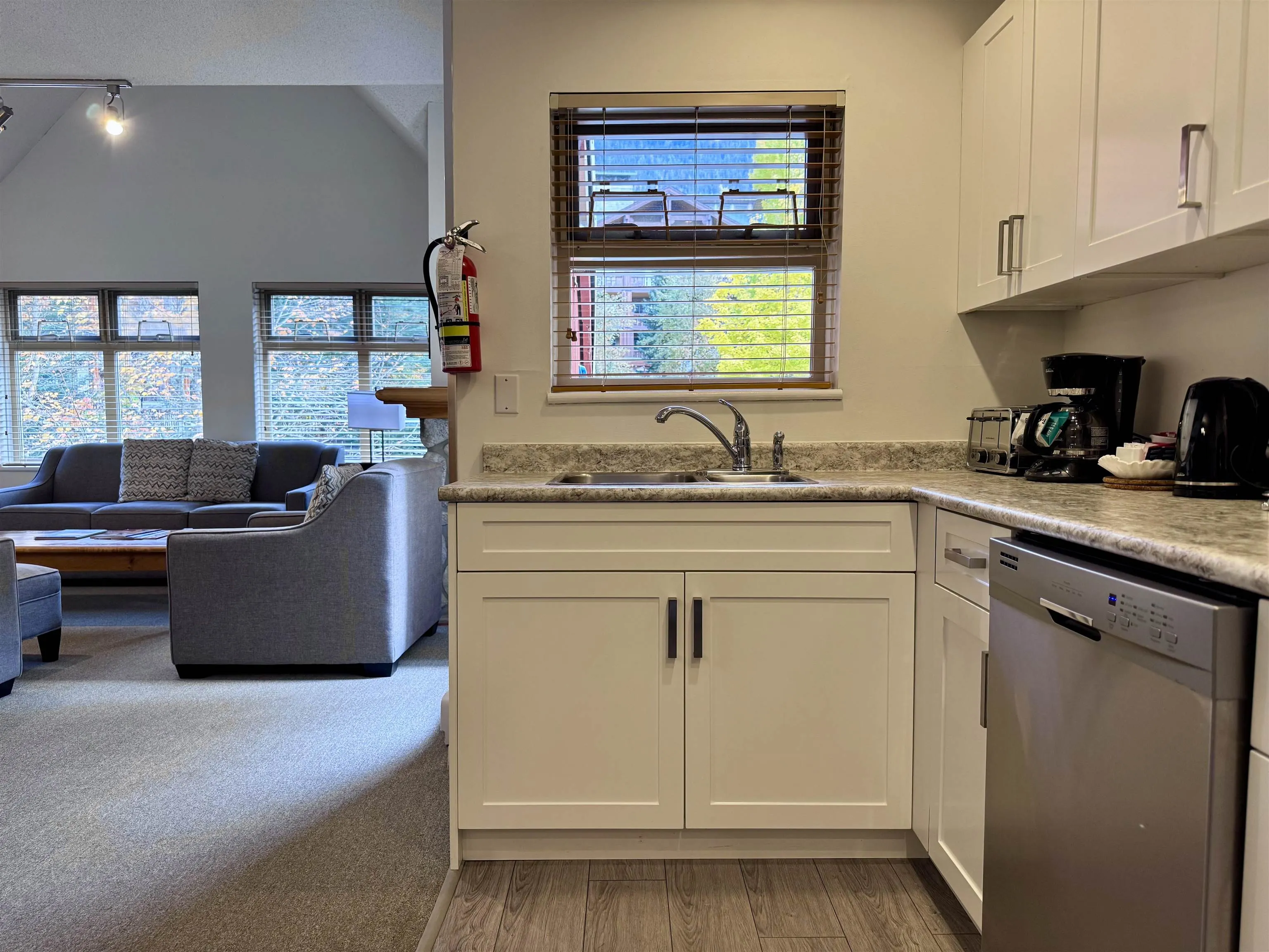 231 W7 2050 Lake Placid Road