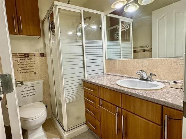 208 815 Fourth Avenue