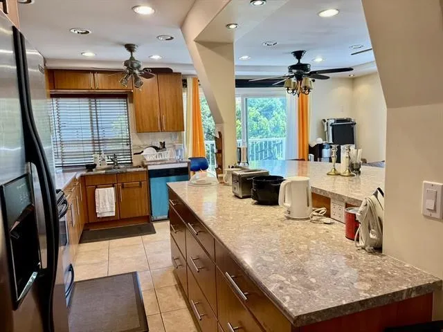 208 815 Fourth Avenue