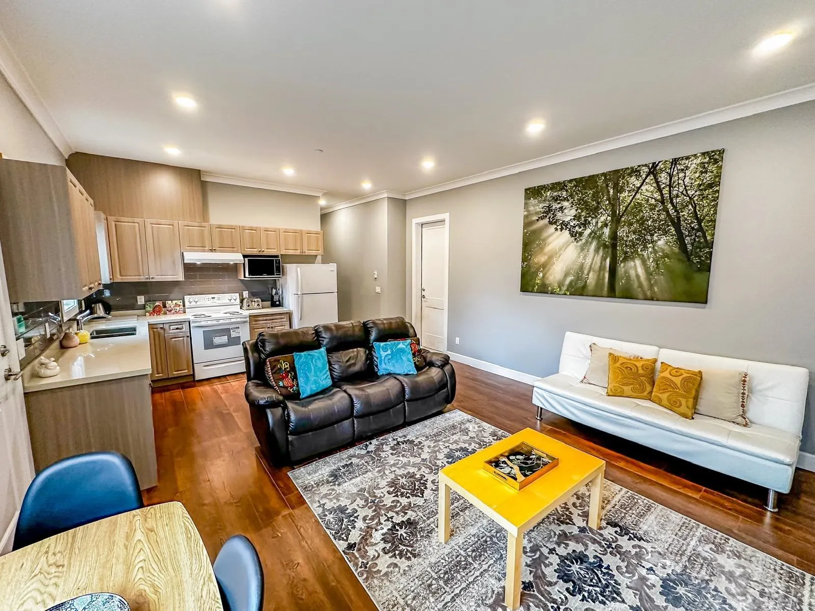 Garden Level 20772 River Road