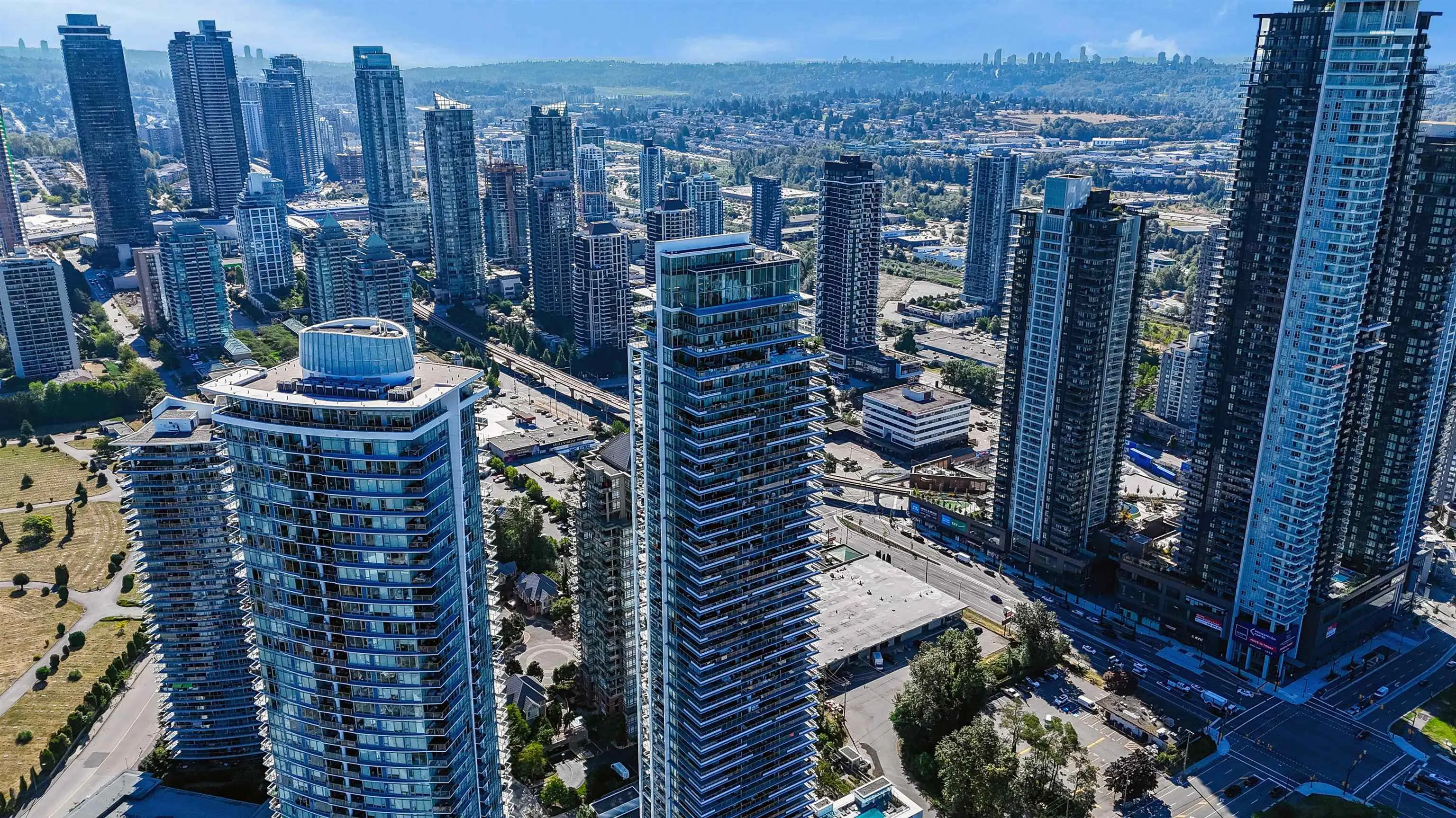 4402 1888 Gilmore Avenue