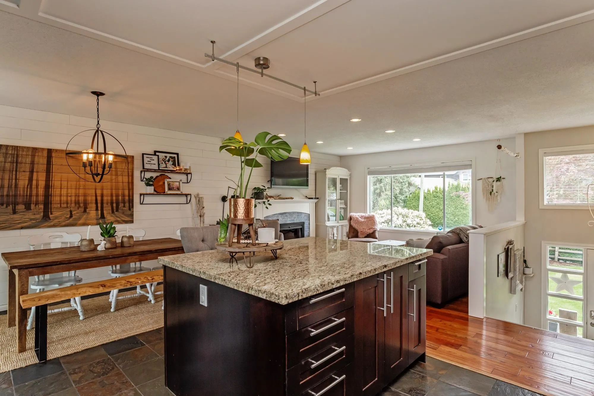 2837 Cambridge Street