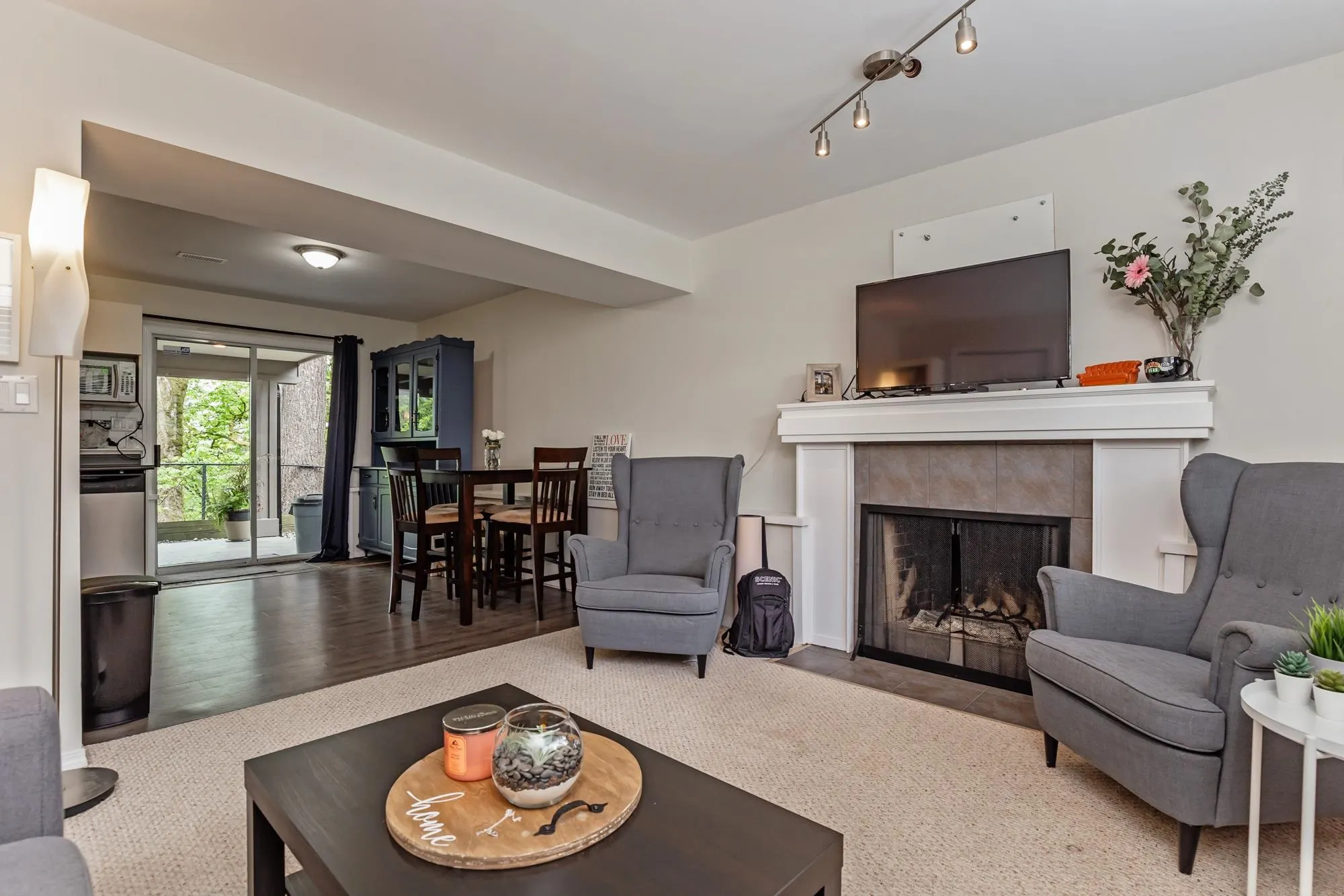 2837 Cambridge Street