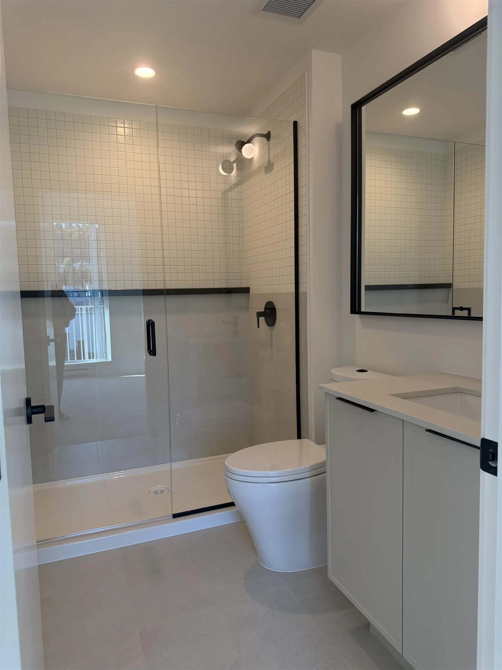 404 3075 Murray Street