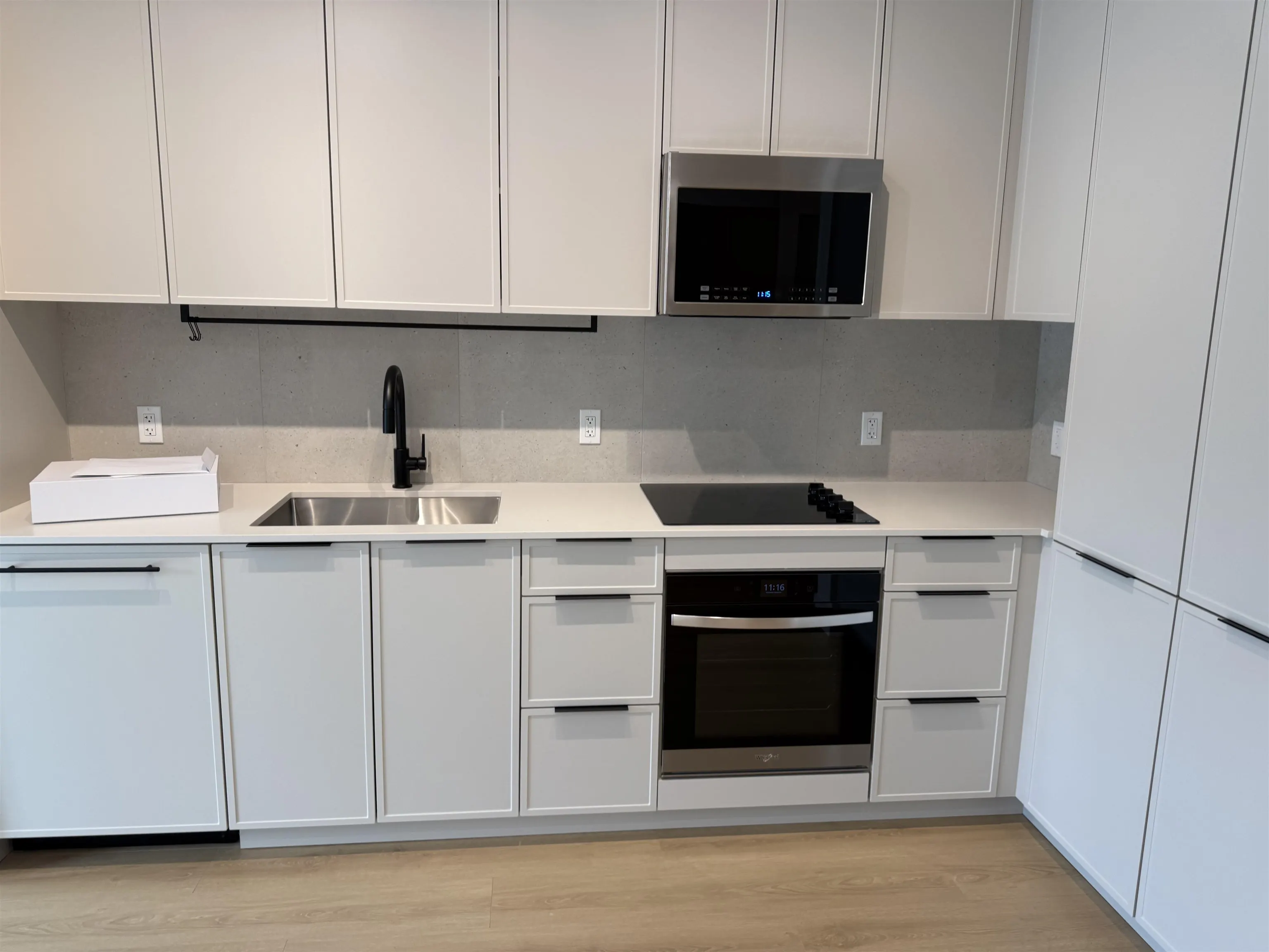 404 3075 Murray Street