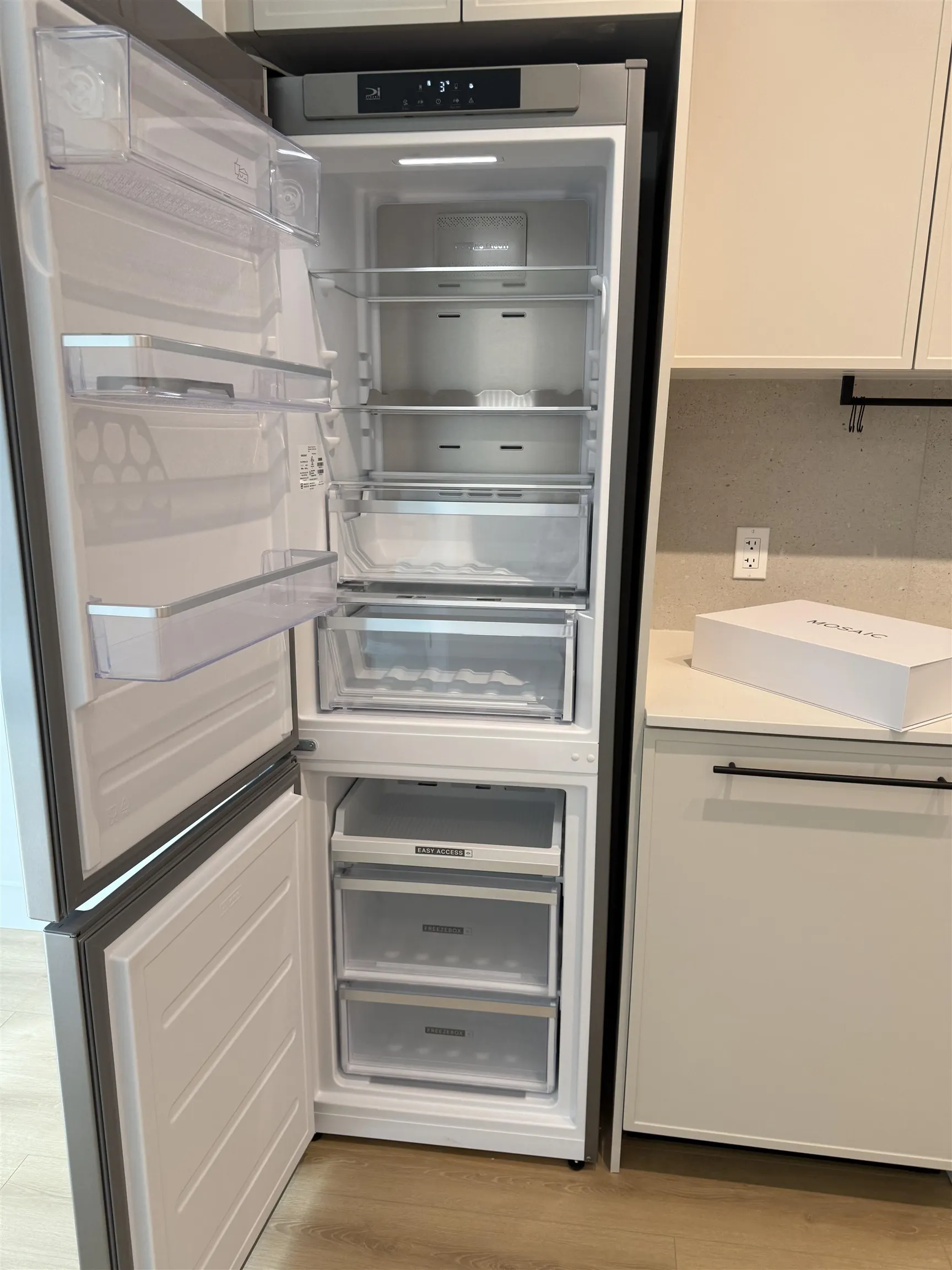 404 3075 Murray Street