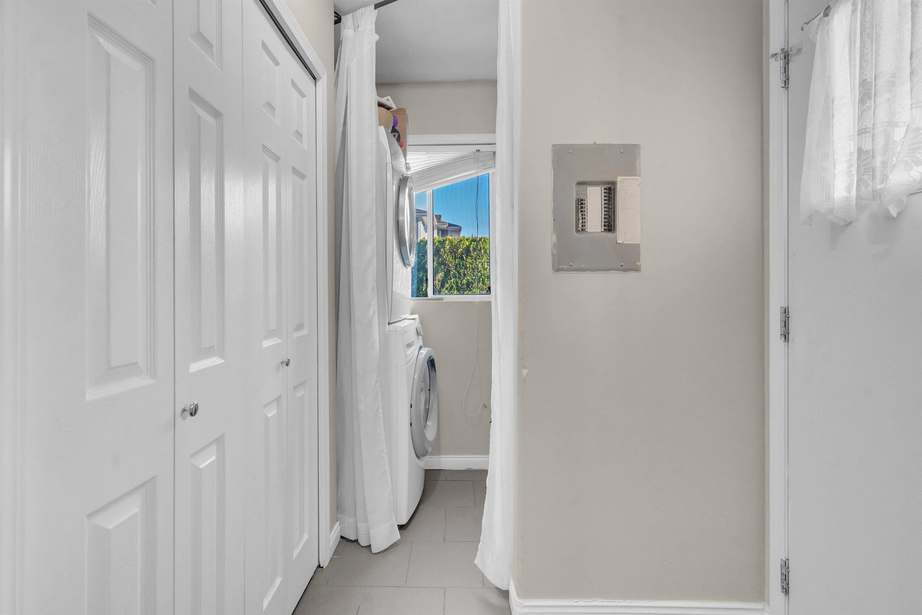 113 7837 120a Street