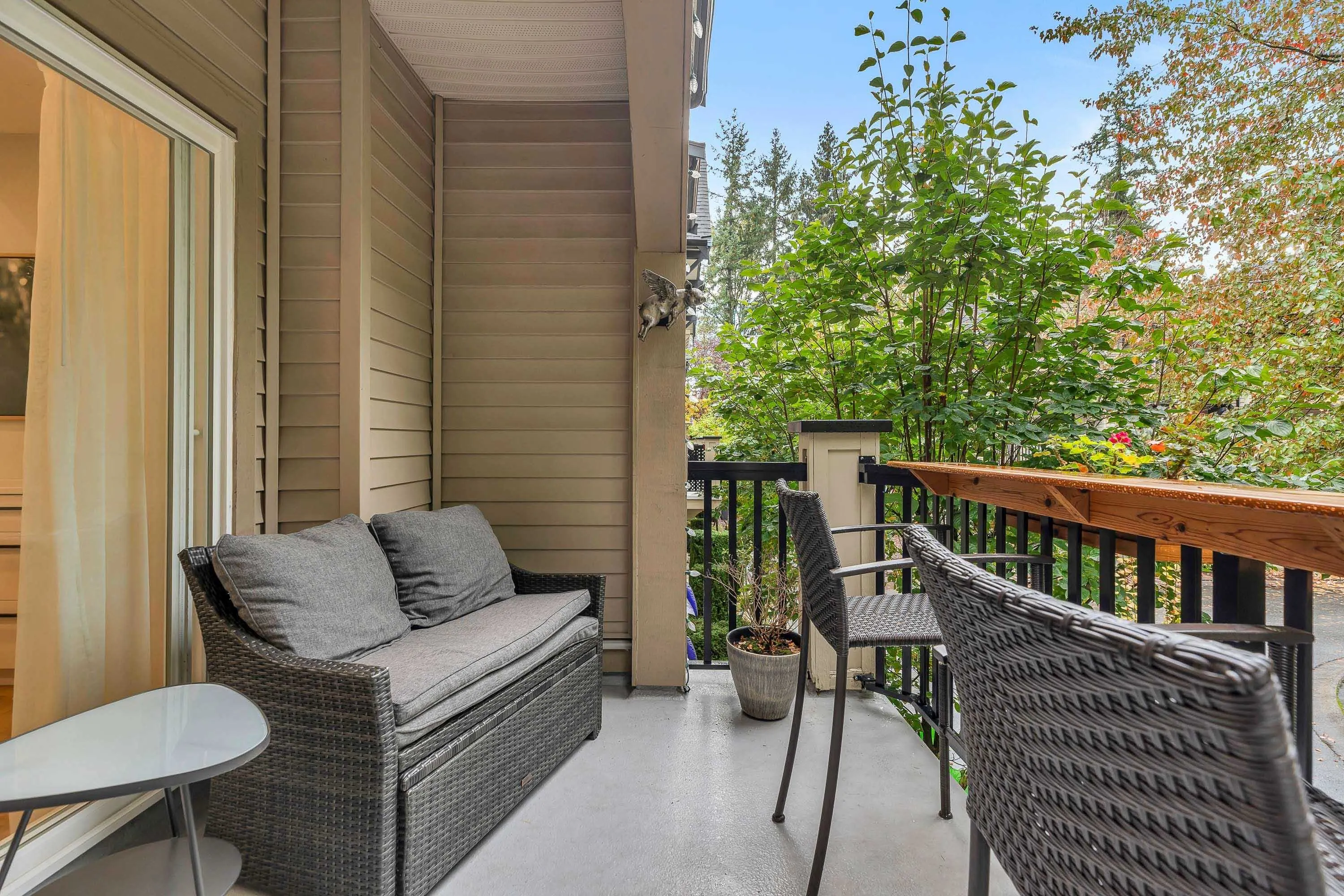 48 550 Browning Place