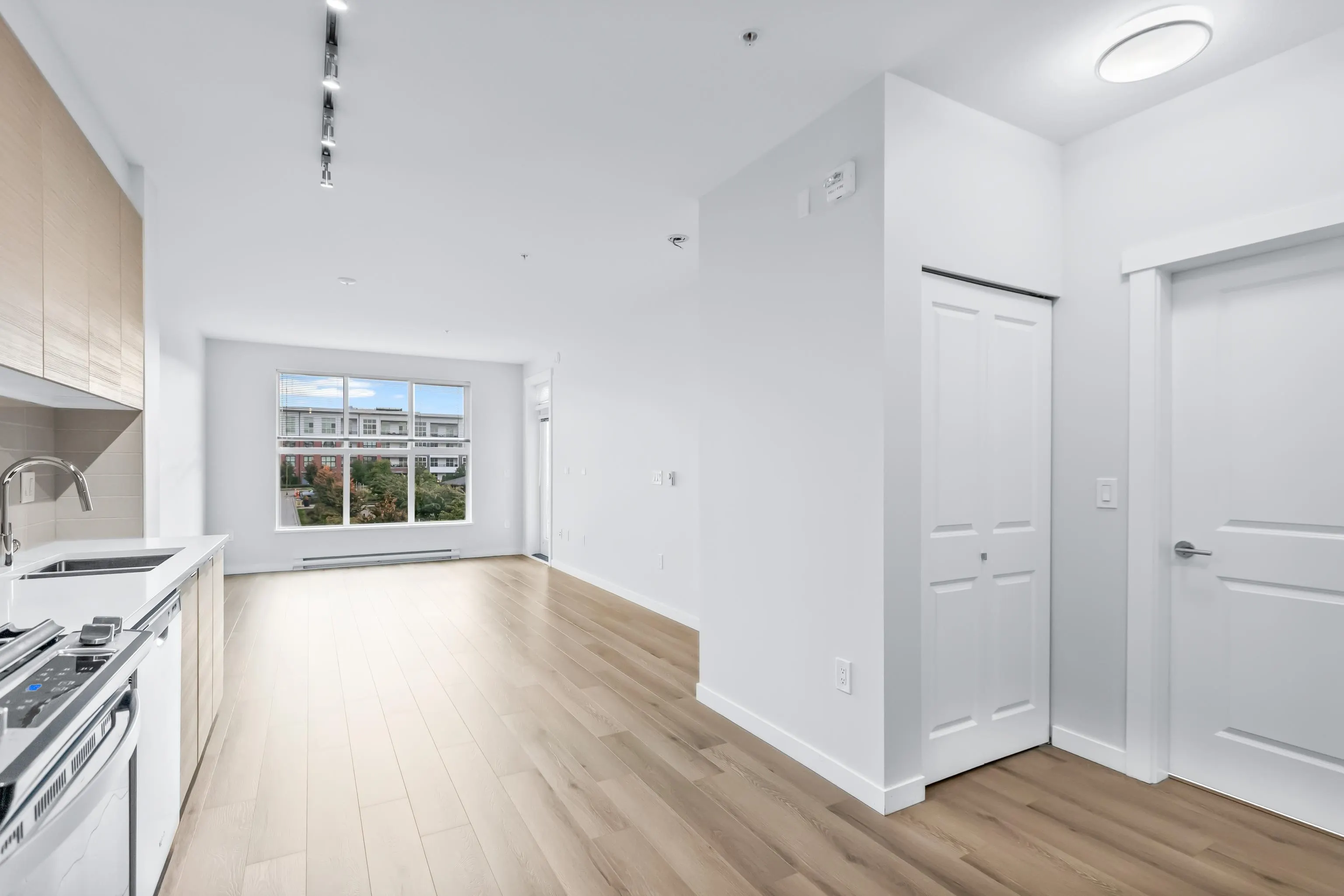 B319 8150 207 Street