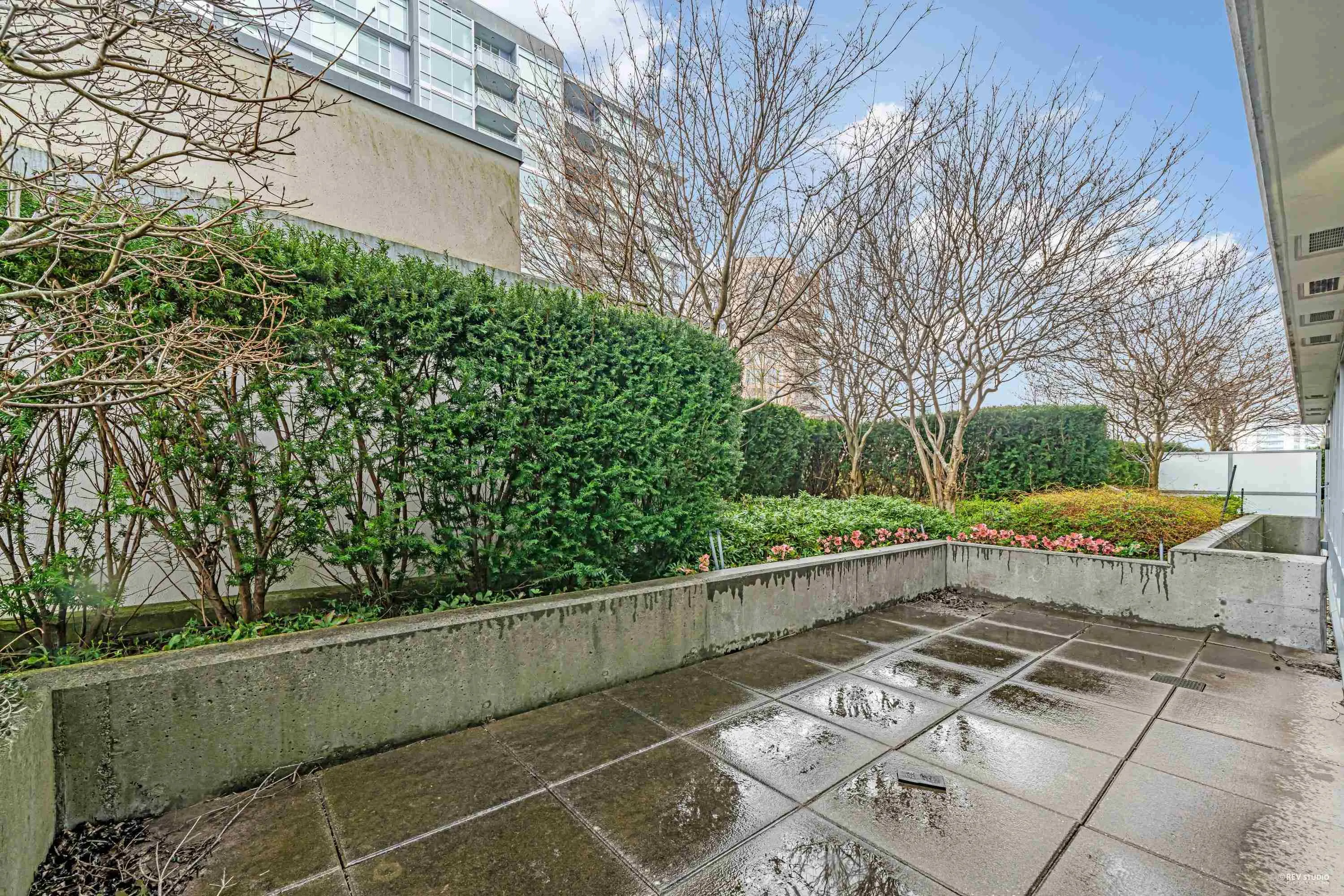 509 6733 Buswell Street